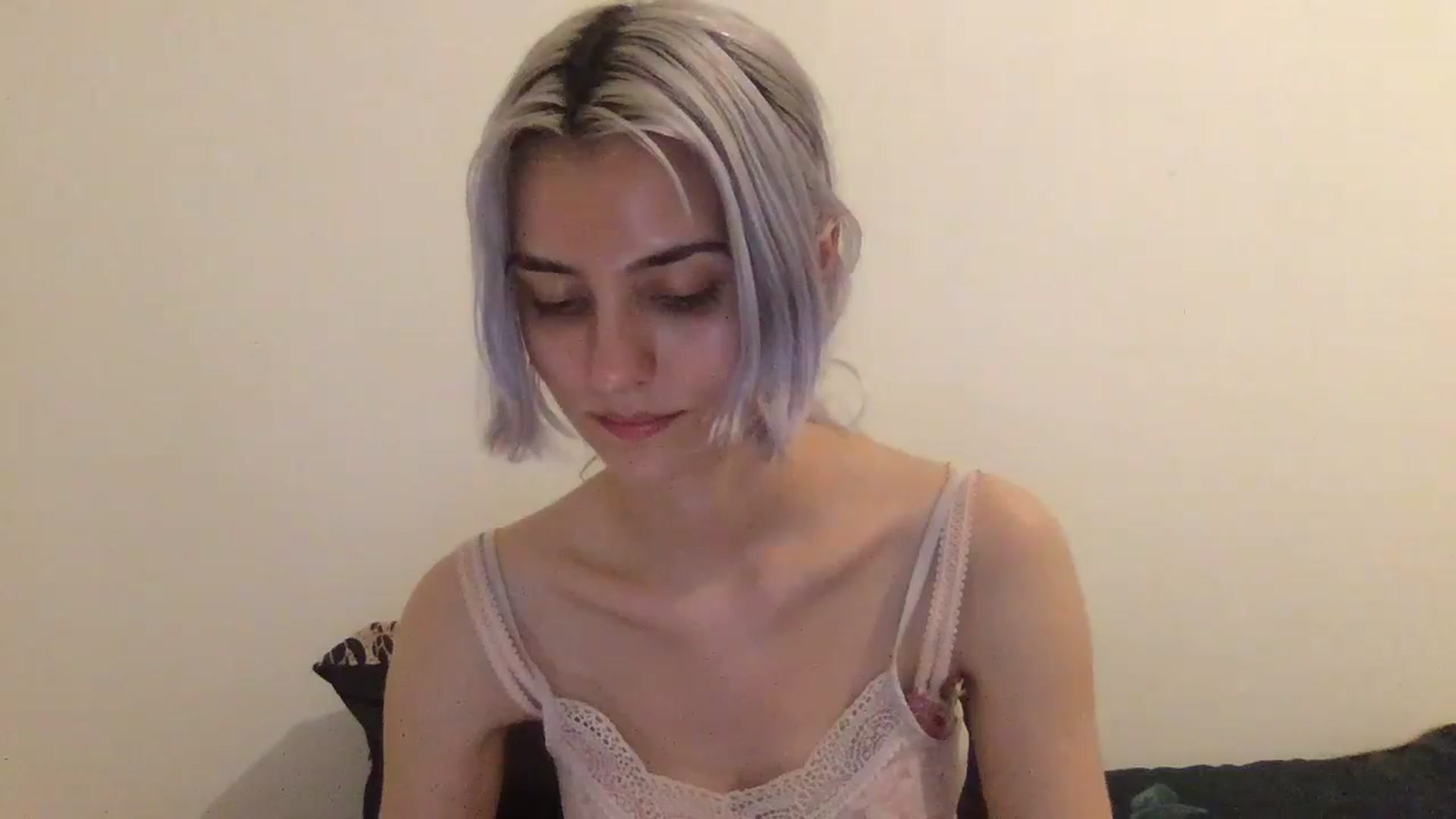 Gallery image thumbnail from LLuckyGirl's myfreecams stream on, 06/22/2025, 03:38 image 15 of 20