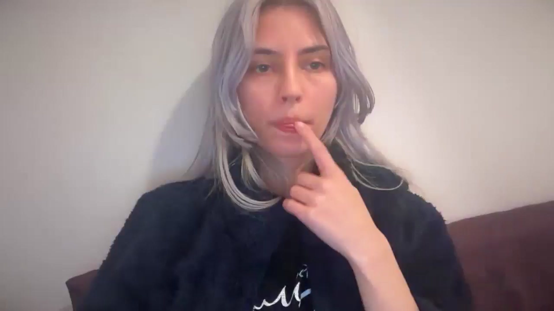 Gallery image thumbnail from LLuckyGirl's myfreecams stream on, 03/15/2026, 24:45 image 6 of 20