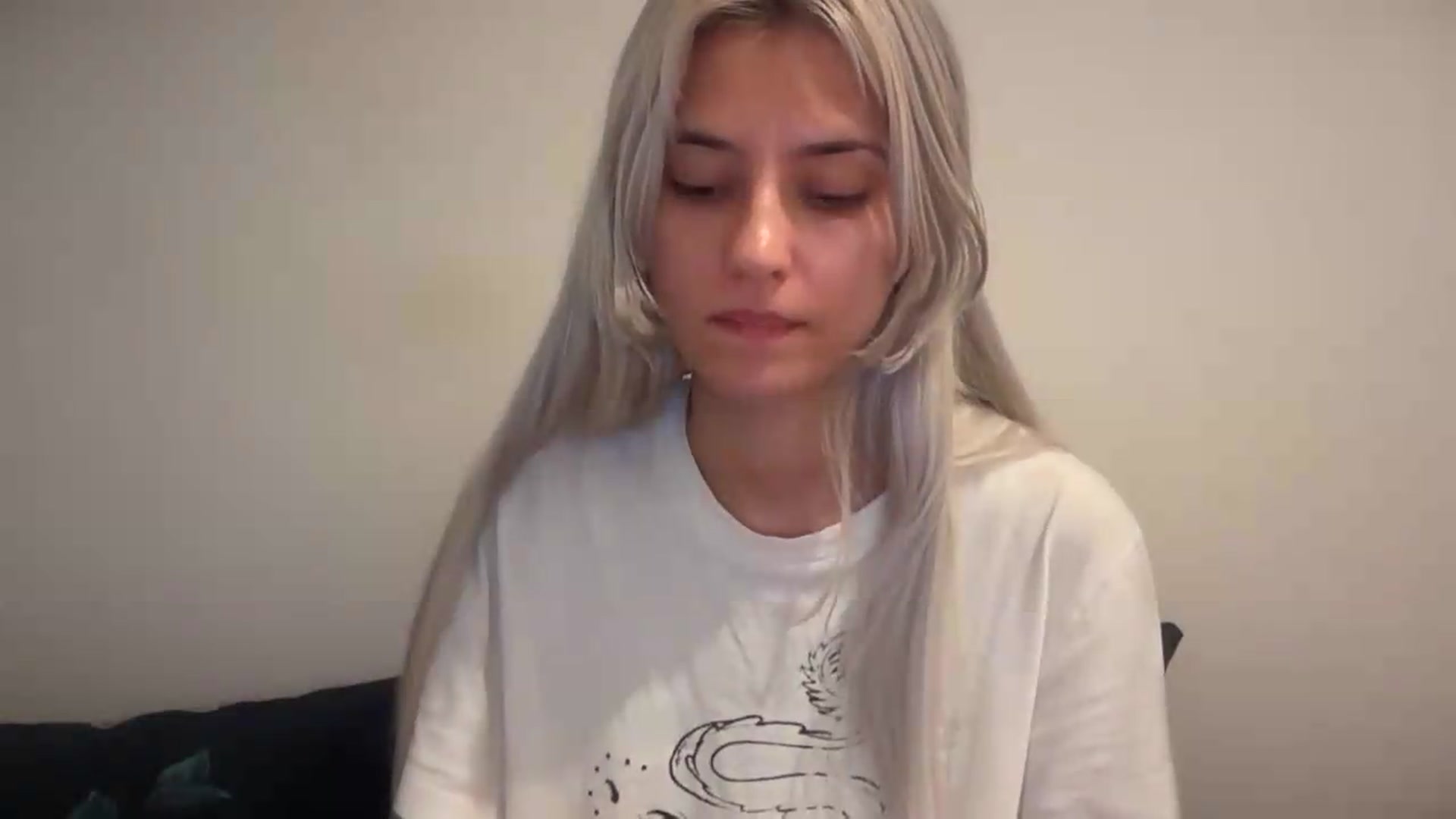 Gallery image thumbnail from LLuckyGirl's myfreecams stream on, 06/05/2026, 18:51 image 7 of 20
