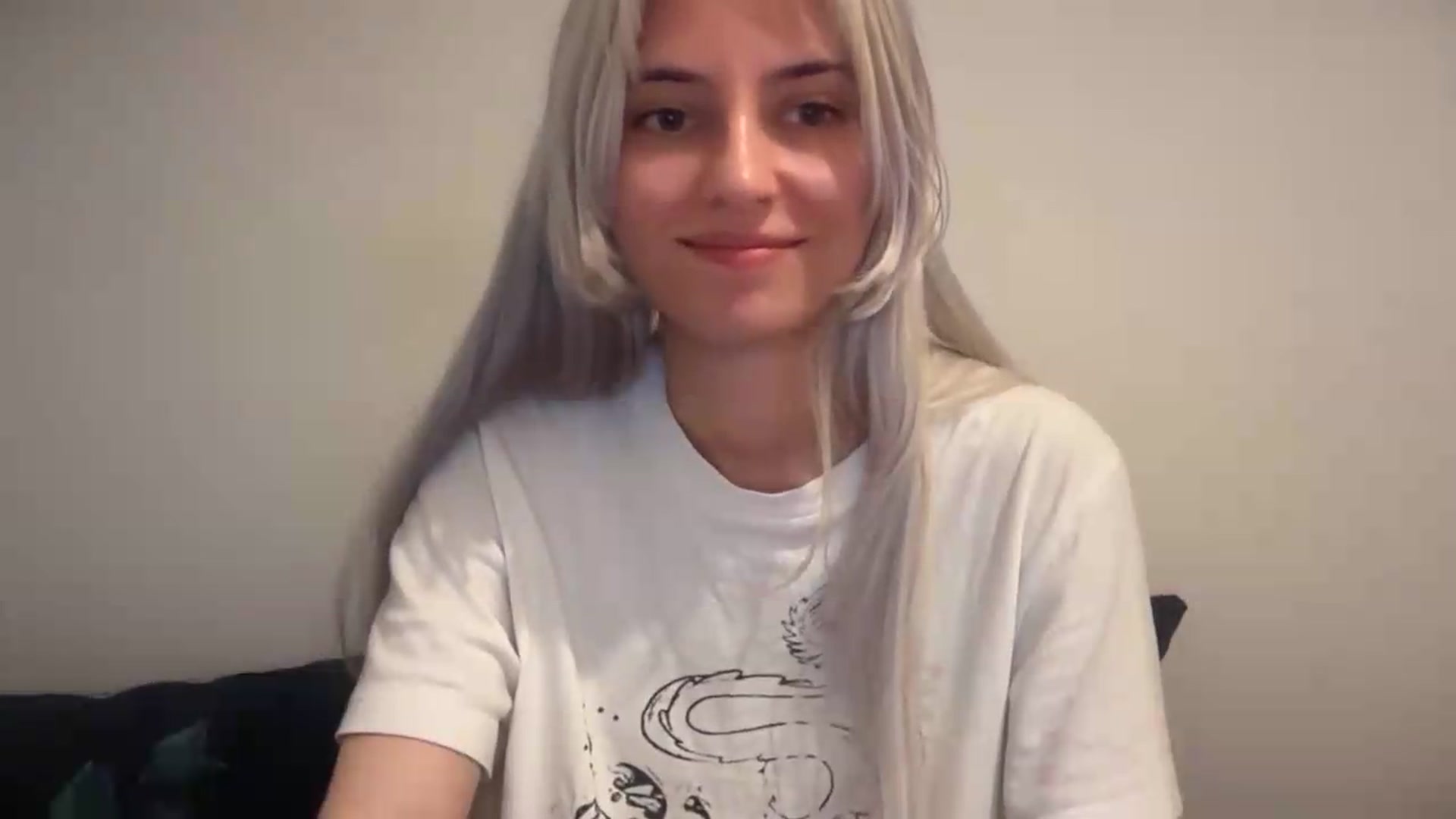 Gallery image thumbnail from LLuckyGirl's myfreecams stream on, 06/05/2026, 18:51 image 6 of 20
