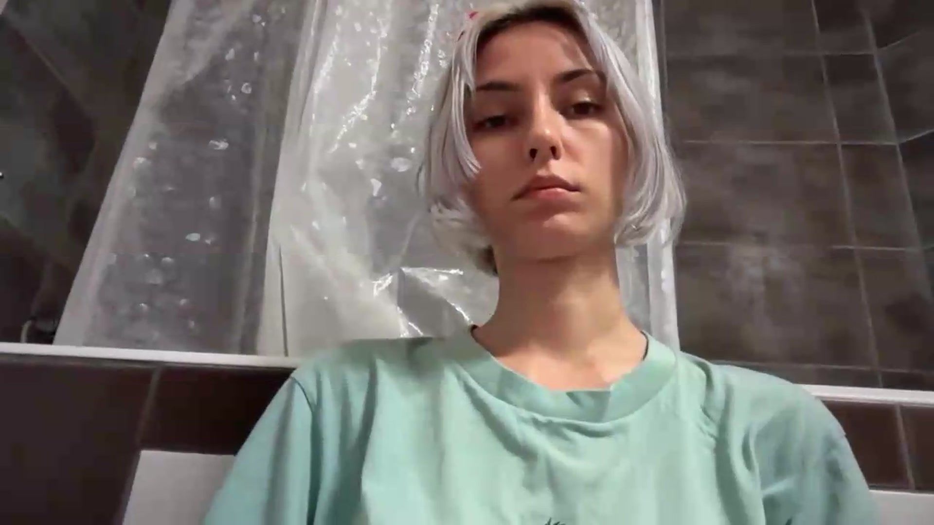 Gallery image thumbnail from LLuckyGirl's myfreecams stream on, 07/31/2026, 23:36 image 5 of 20