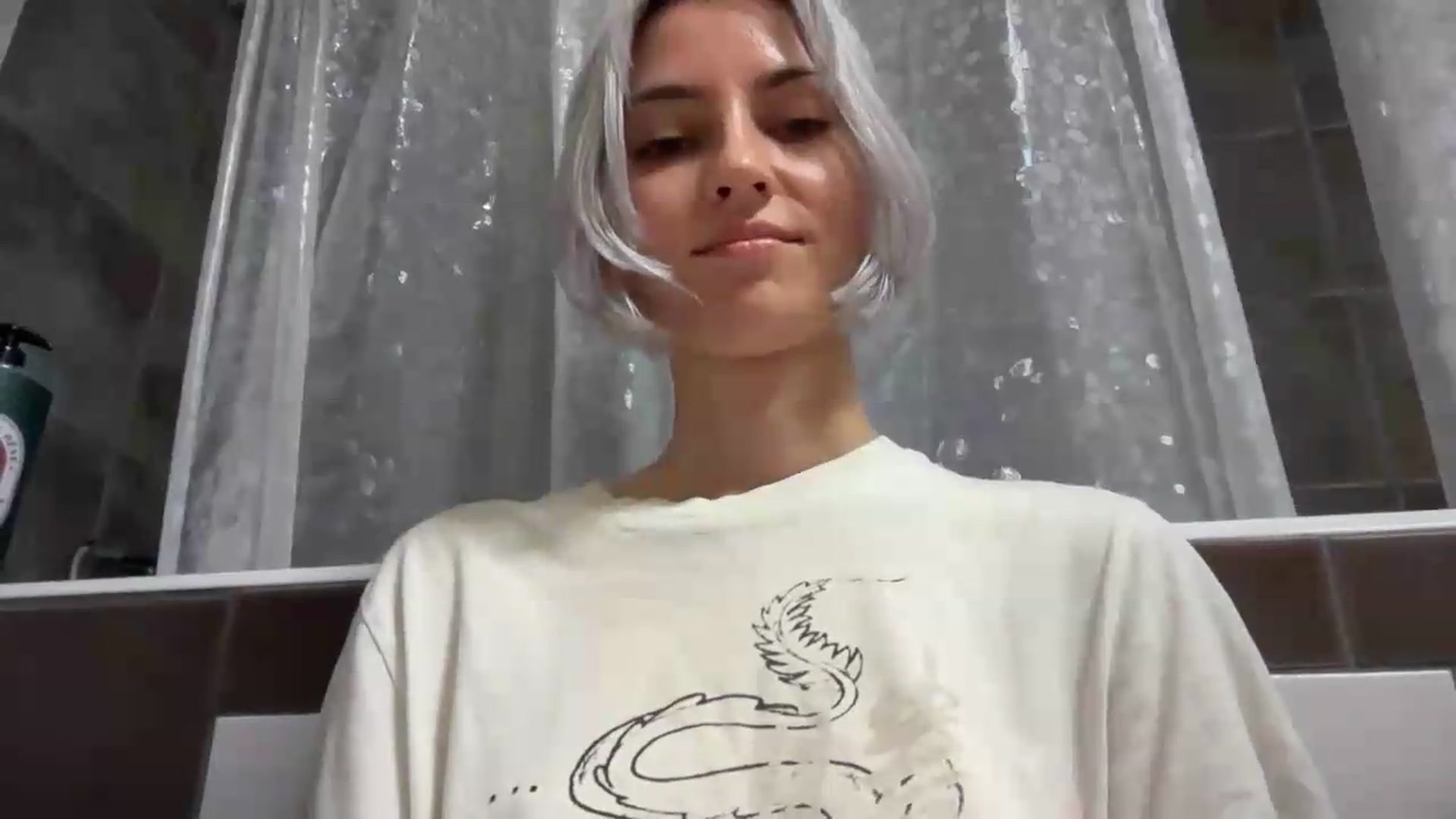 Gallery image thumbnail from LLuckyGirl's myfreecams stream on, 08/02/2026, 01:37 image 17 of 20