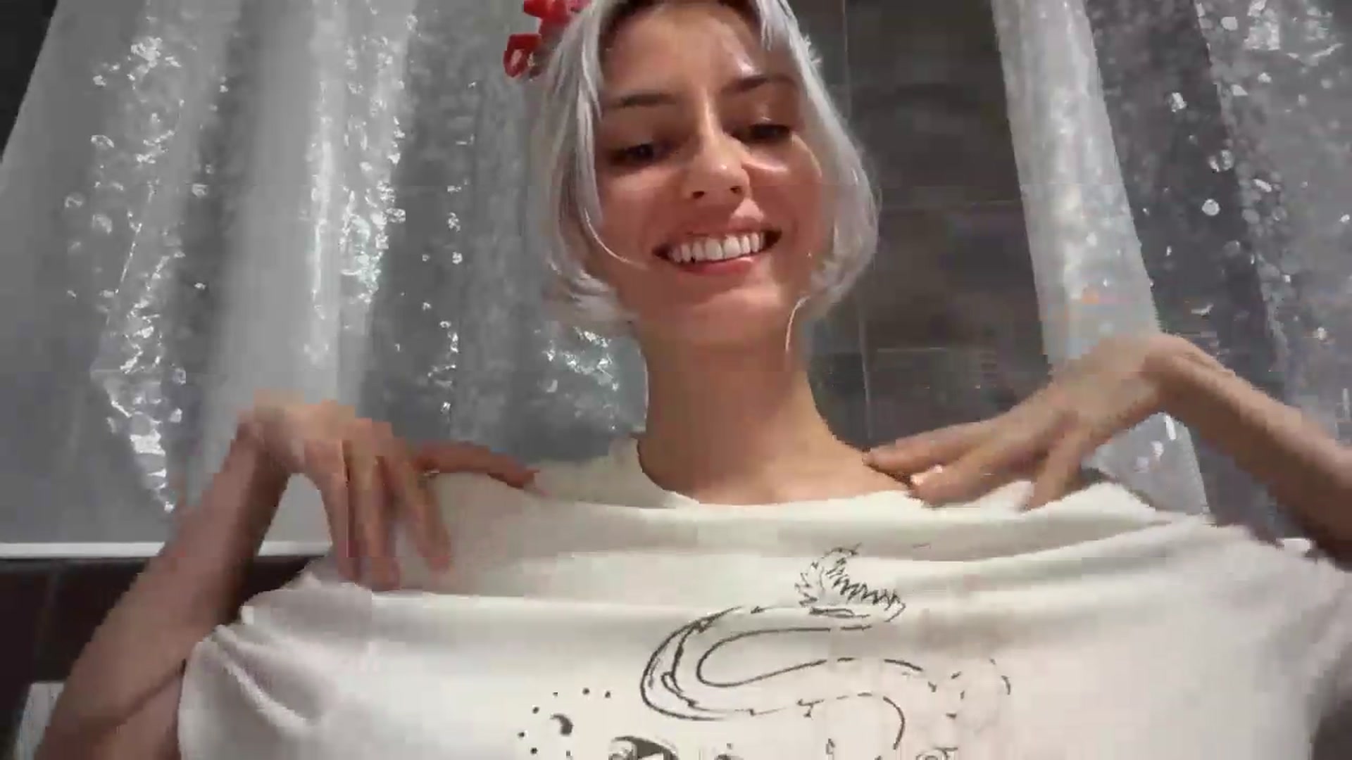 Gallery image thumbnail from LLuckyGirl's myfreecams stream on, 08/02/2026, 23:36 image 13 of 20