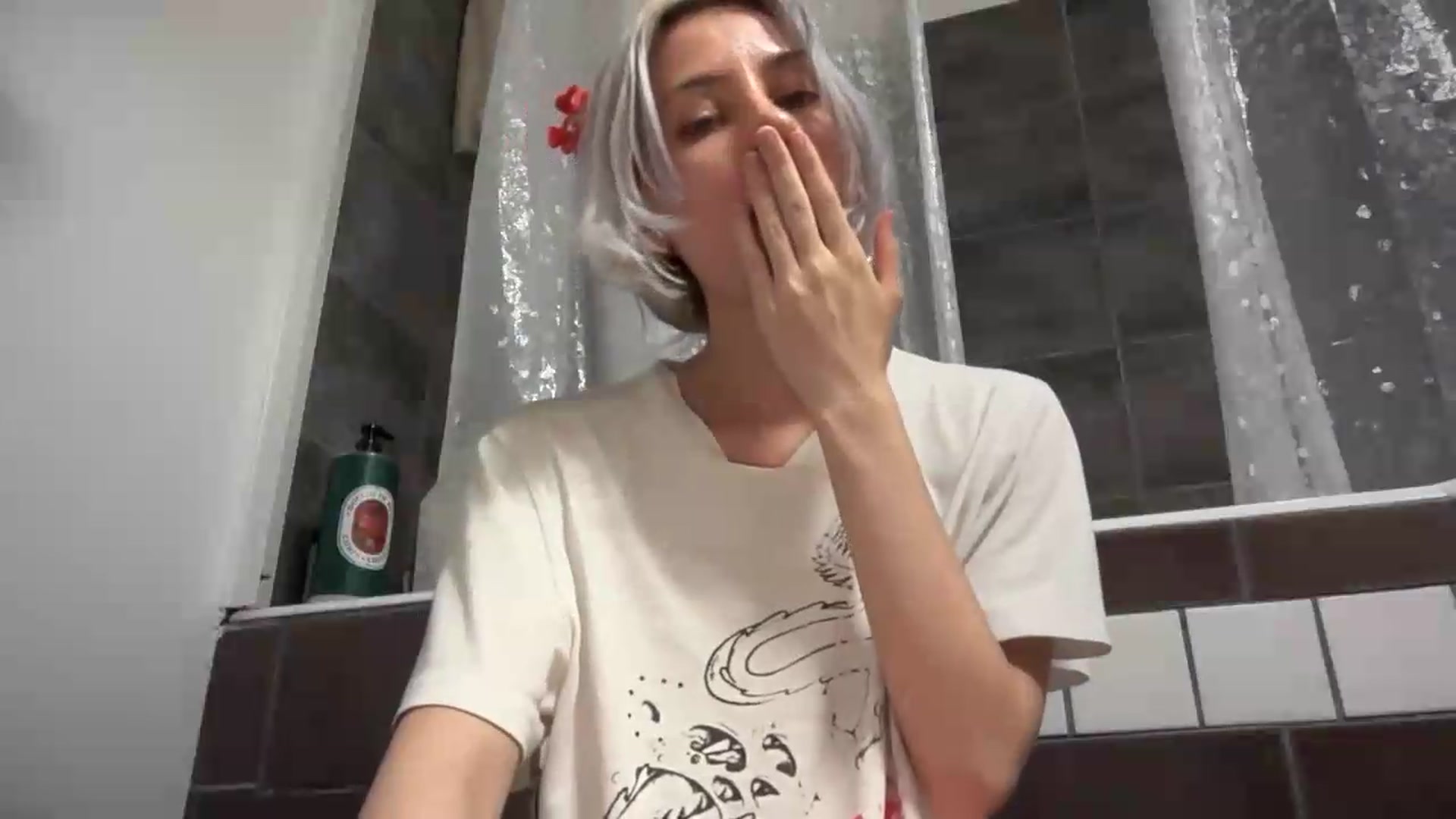 Gallery image thumbnail from LLuckyGirl's myfreecams stream on, 08/03/2026, 01:49 image 17 of 20