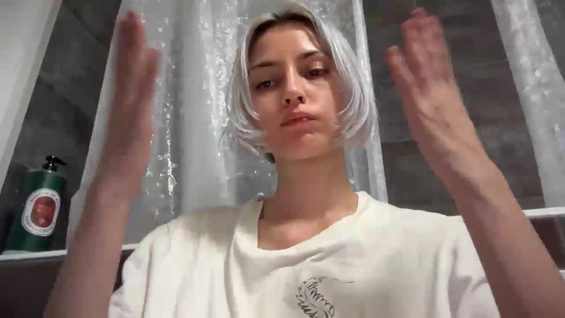 Gallery image thumbnail from LLuckyGirl's myfreecams stream on, 08/03/2026, 01:49 image 5 of 20