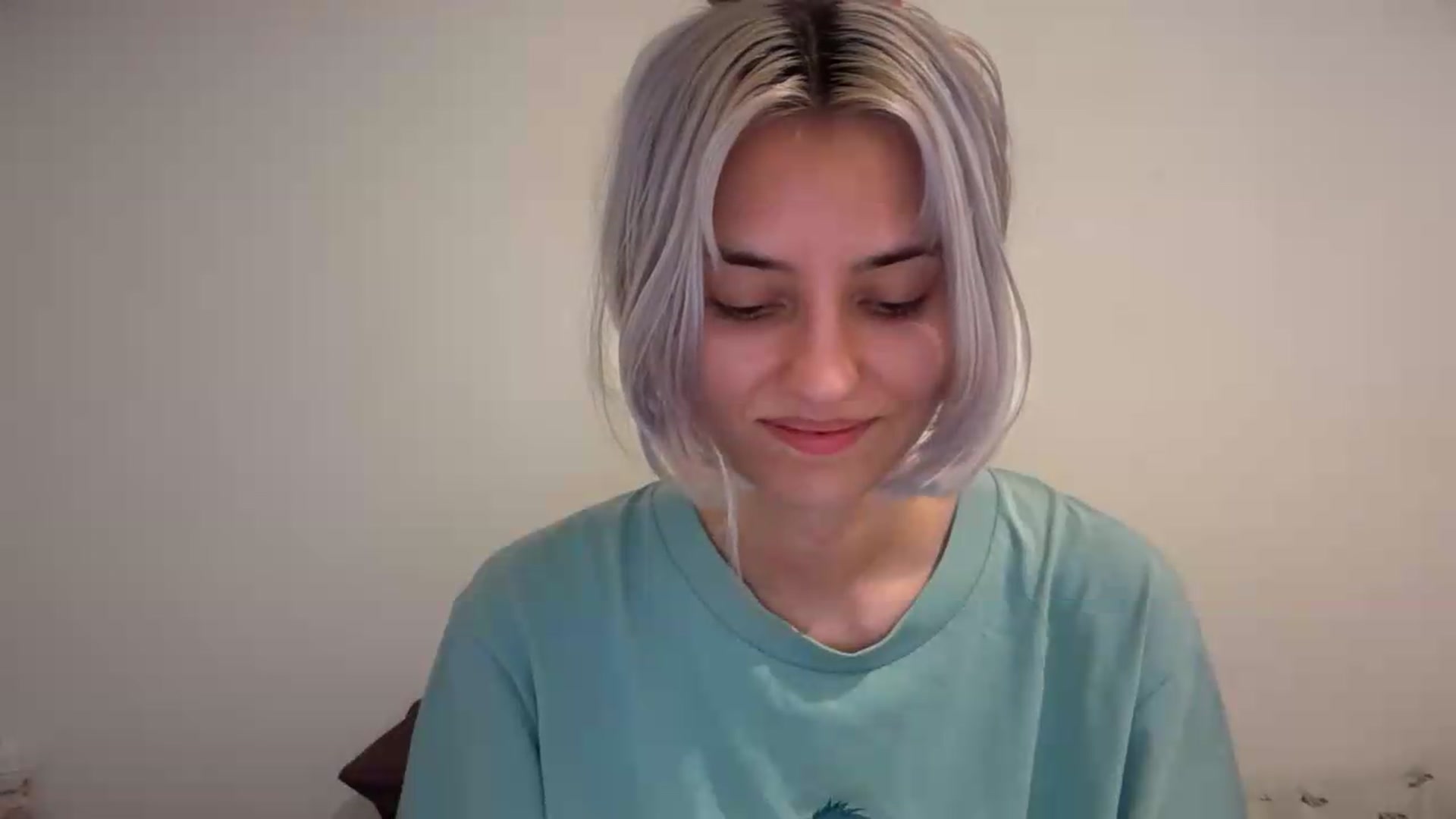 Gallery image thumbnail from LLuckyGirl's myfreecams stream on, 08/03/2026, 16:59 image 14 of 20