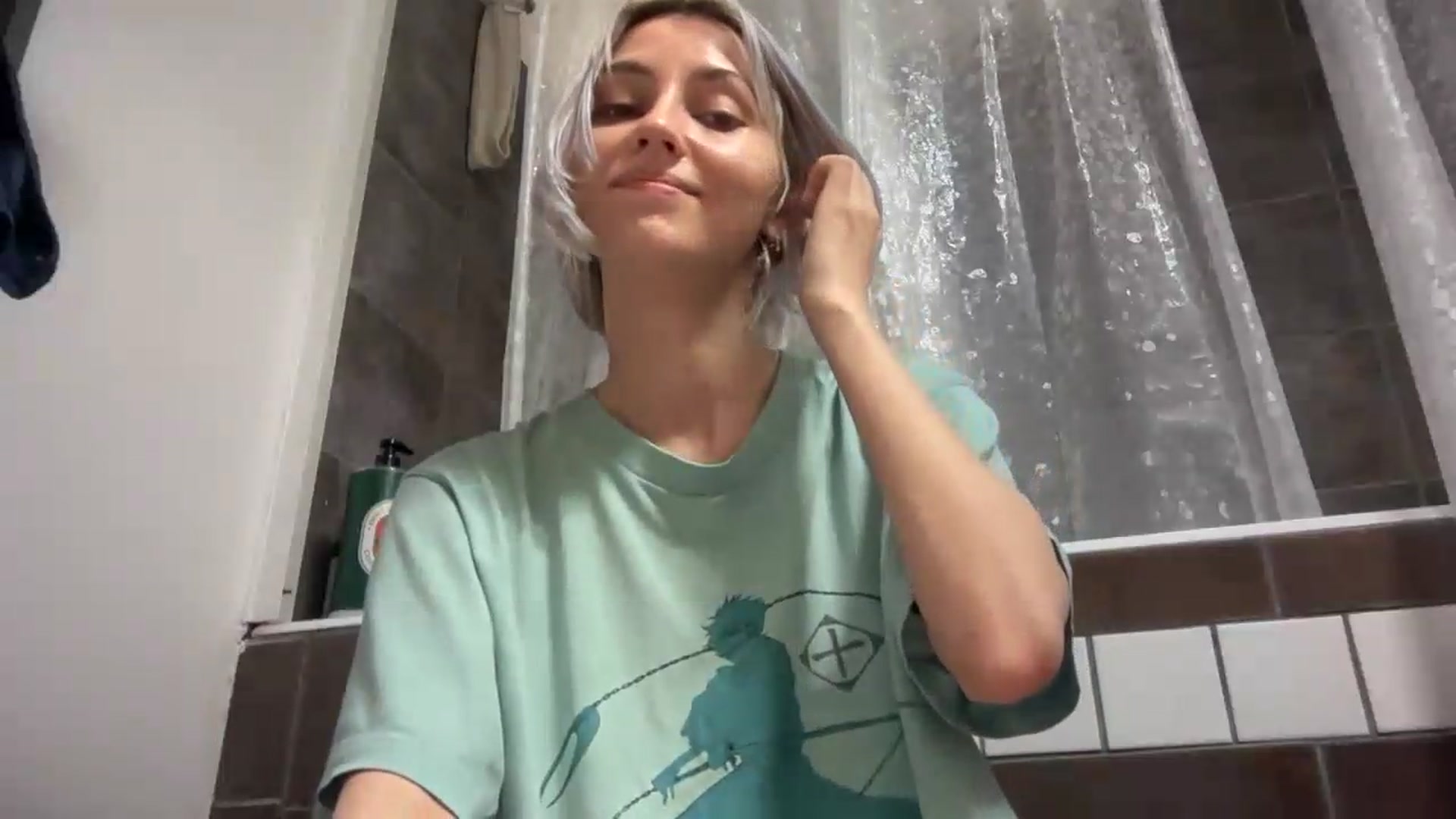 Gallery image thumbnail from LLuckyGirl's myfreecams stream on, 08/04/2026, 01:58 image 19 of 20