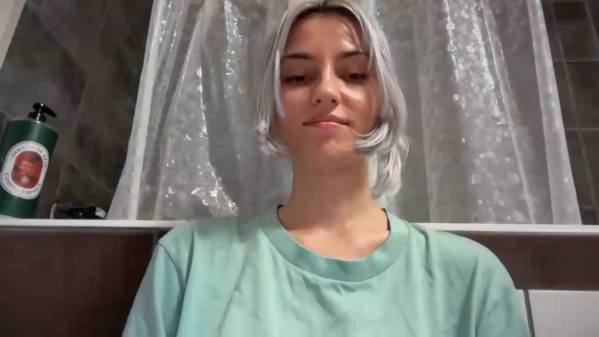 Gallery image thumbnail from LLuckyGirl's myfreecams stream on, 08/04/2026, 22:57 image 17 of 20