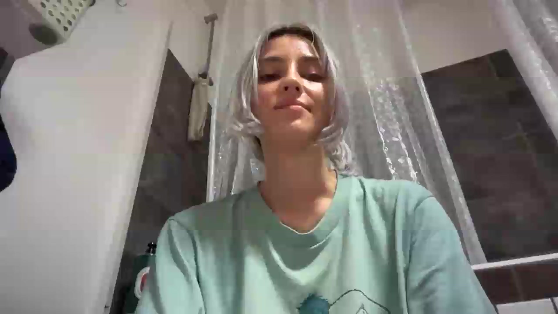 Gallery image thumbnail from LLuckyGirl's myfreecams stream on, 08/05/2026, 02:01 image 11 of 20