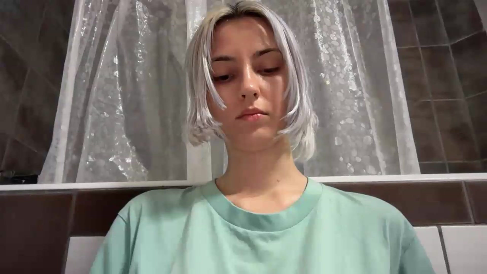 Gallery image thumbnail from LLuckyGirl's myfreecams stream on, 08/05/2026, 02:01 image 17 of 20