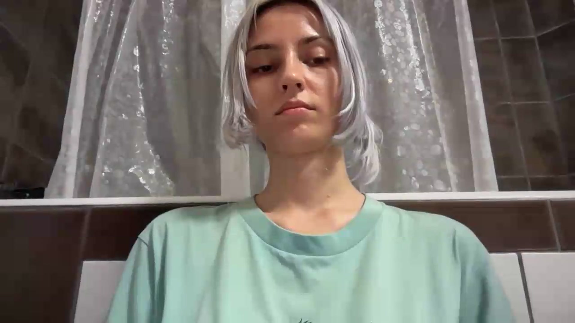 Gallery image thumbnail from LLuckyGirl's myfreecams stream on, 08/05/2026, 02:01 image 18 of 20