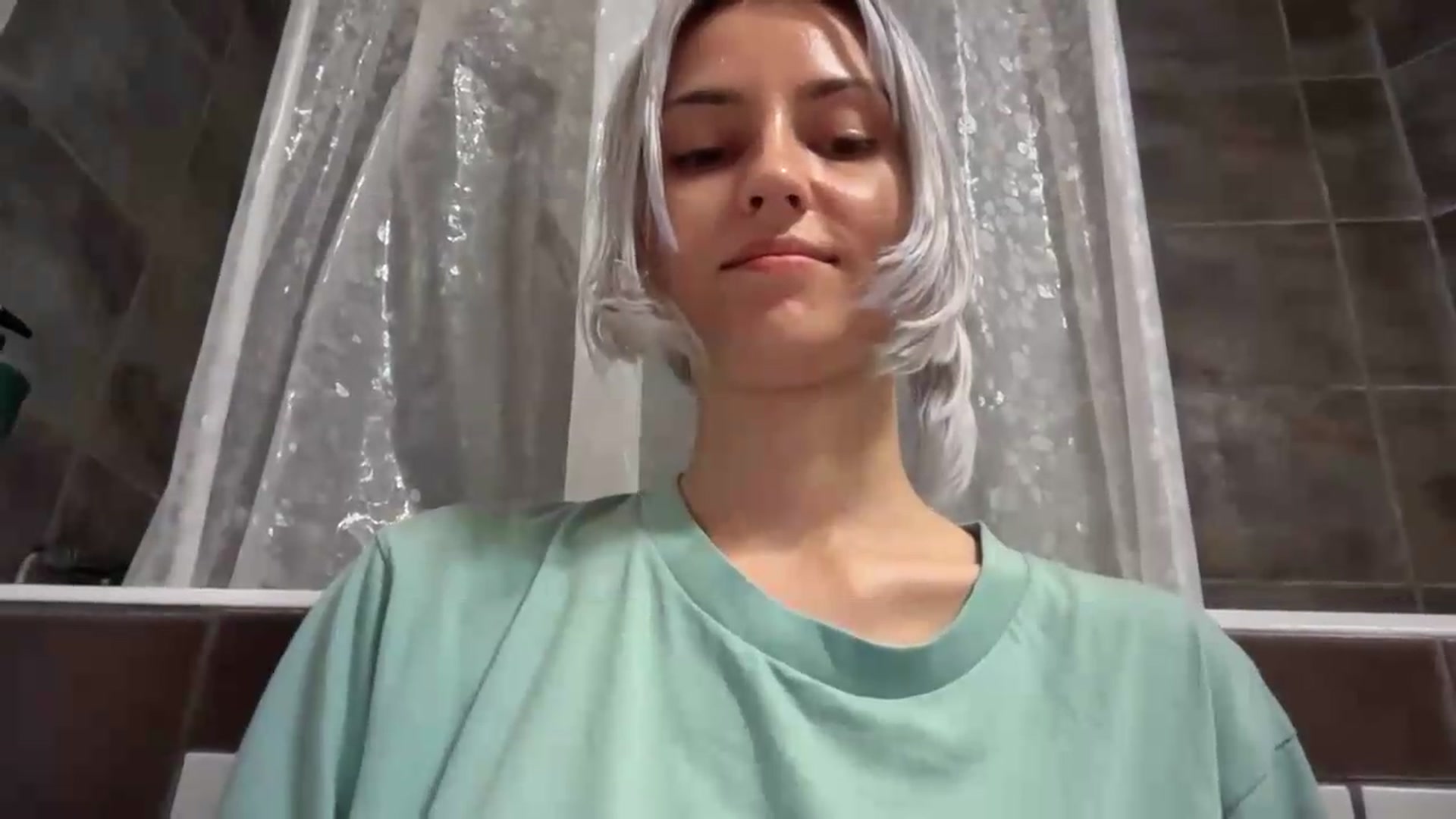 Gallery image thumbnail from LLuckyGirl's myfreecams stream on, 08/05/2026, 03:56 image 10 of 20