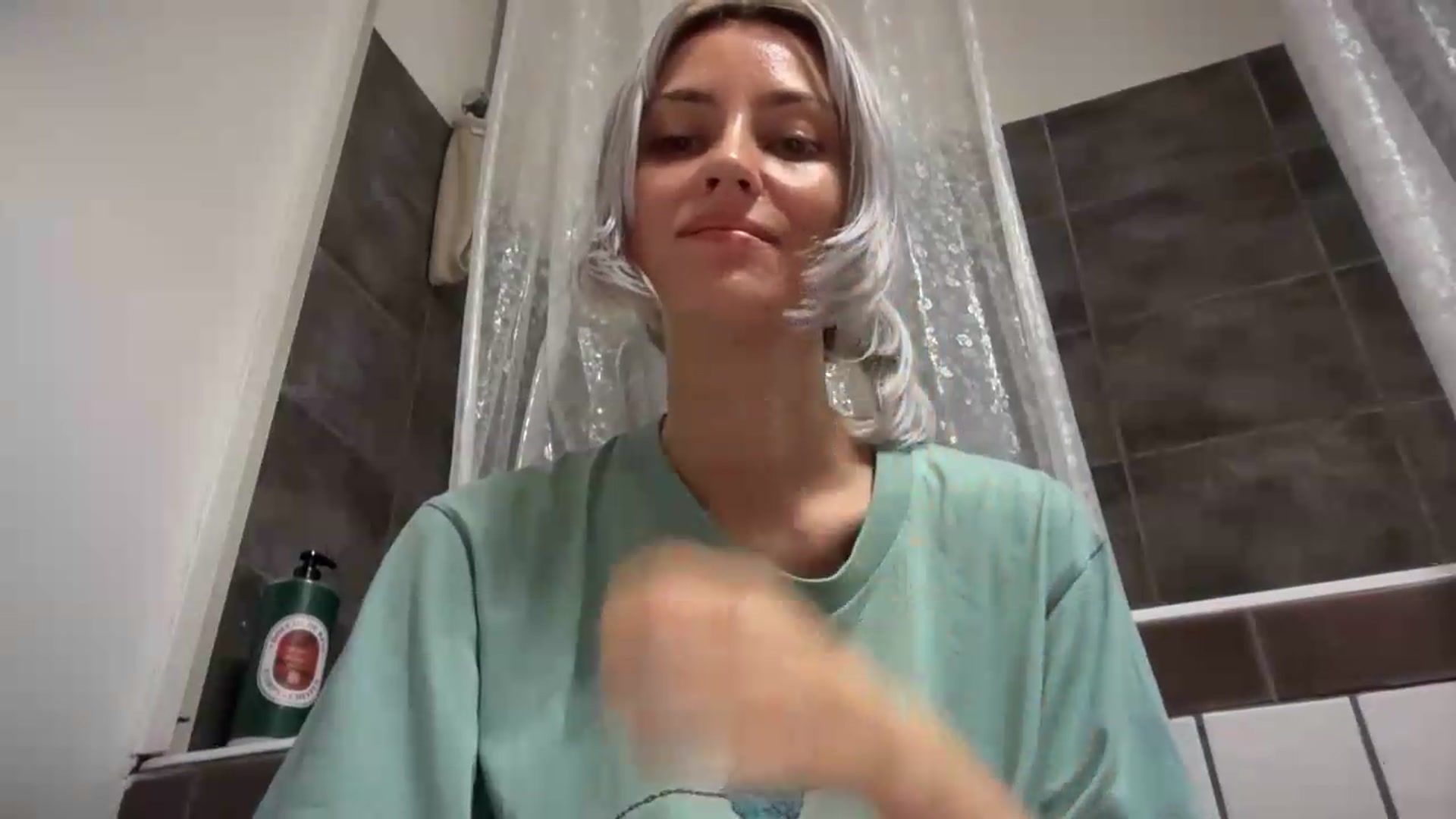 Gallery image thumbnail from LLuckyGirl's myfreecams stream on, 08/05/2026, 03:56 image 15 of 20