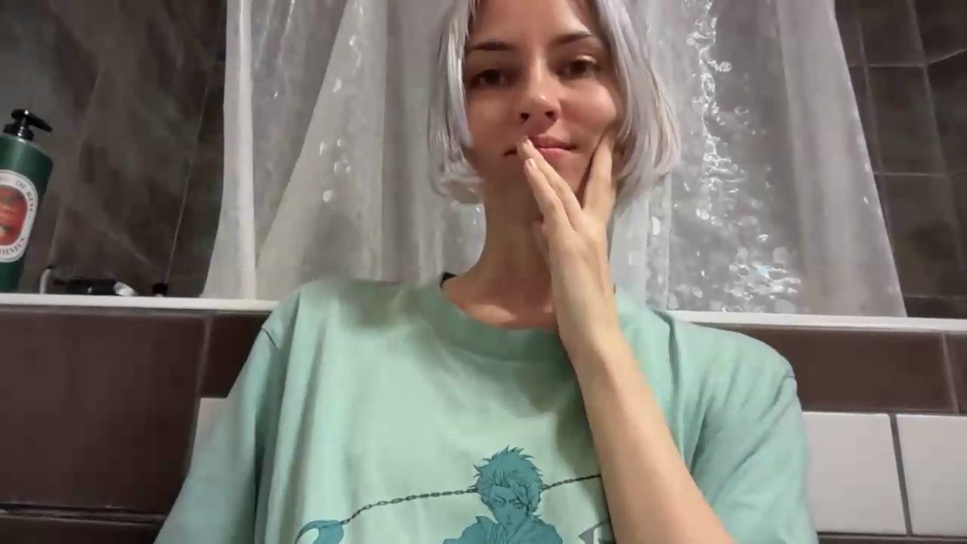 Gallery image thumbnail from LLuckyGirl's myfreecams stream on, 08/05/2026, 22:13 image 19 of 20