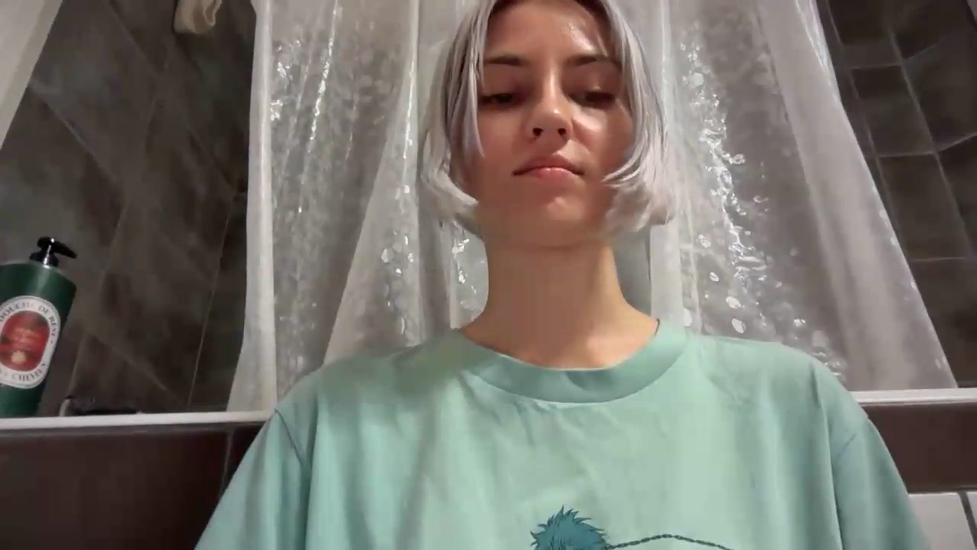 Gallery image thumbnail from LLuckyGirl's myfreecams stream on, 08/05/2026, 23:25 image 16 of 20