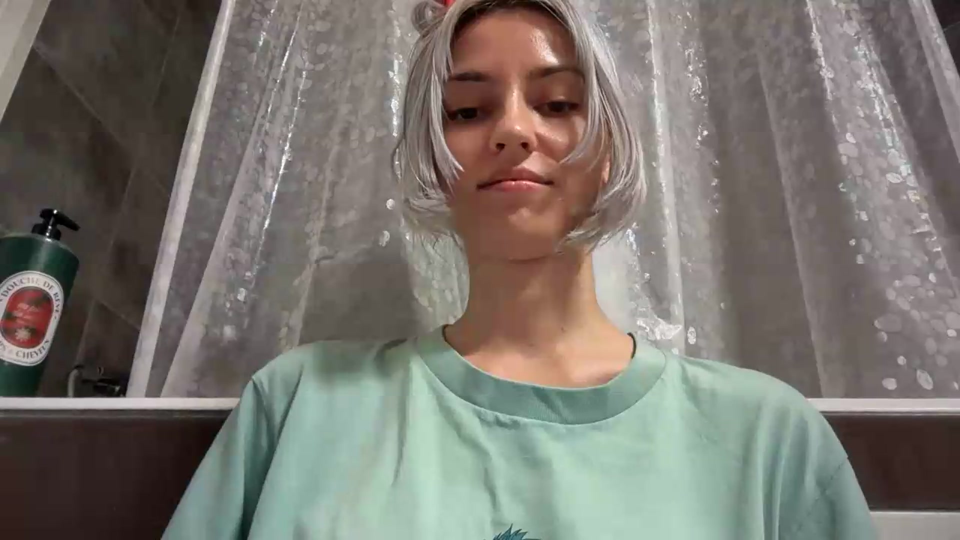 Gallery image thumbnail from LLuckyGirl's myfreecams stream on, 08/07/2026, 24:04 image 15 of 20