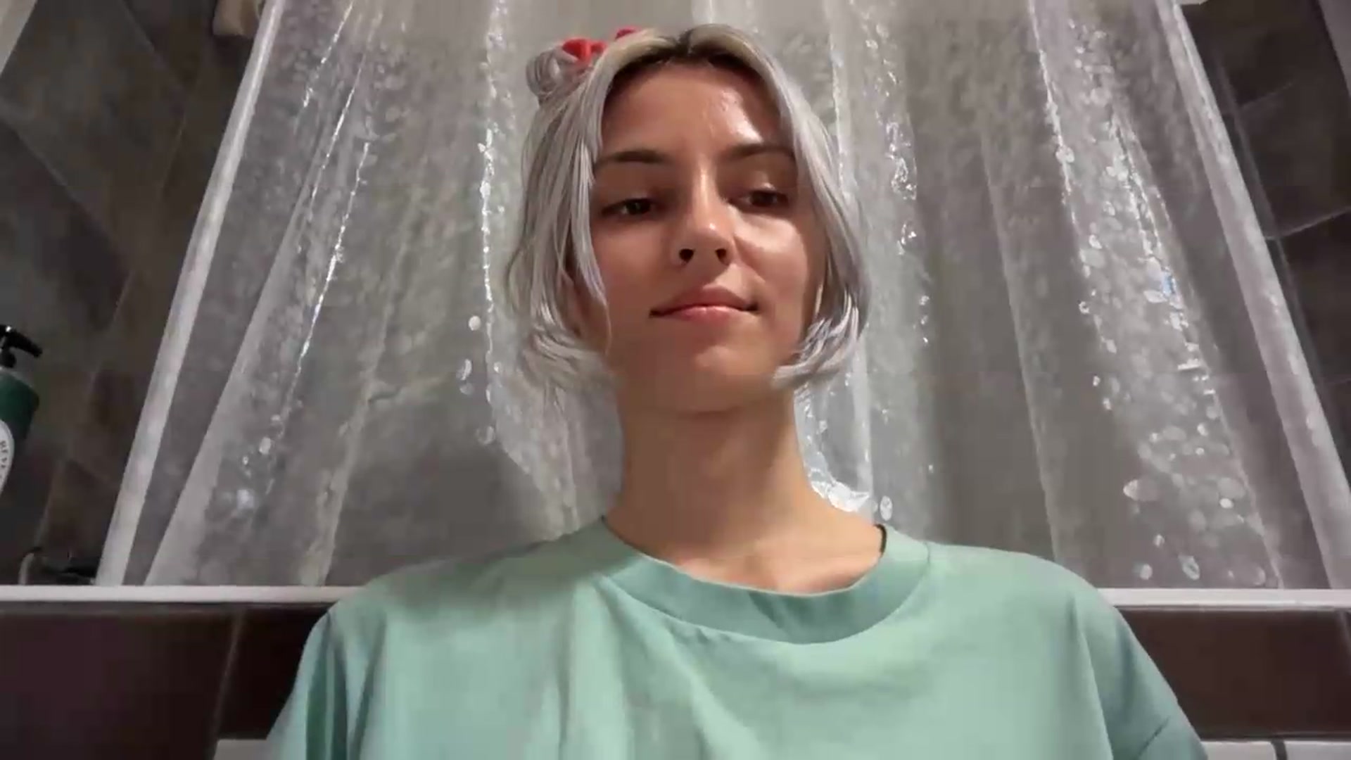 Gallery image thumbnail from LLuckyGirl's myfreecams stream on, 08/07/2026, 24:04 image 19 of 20