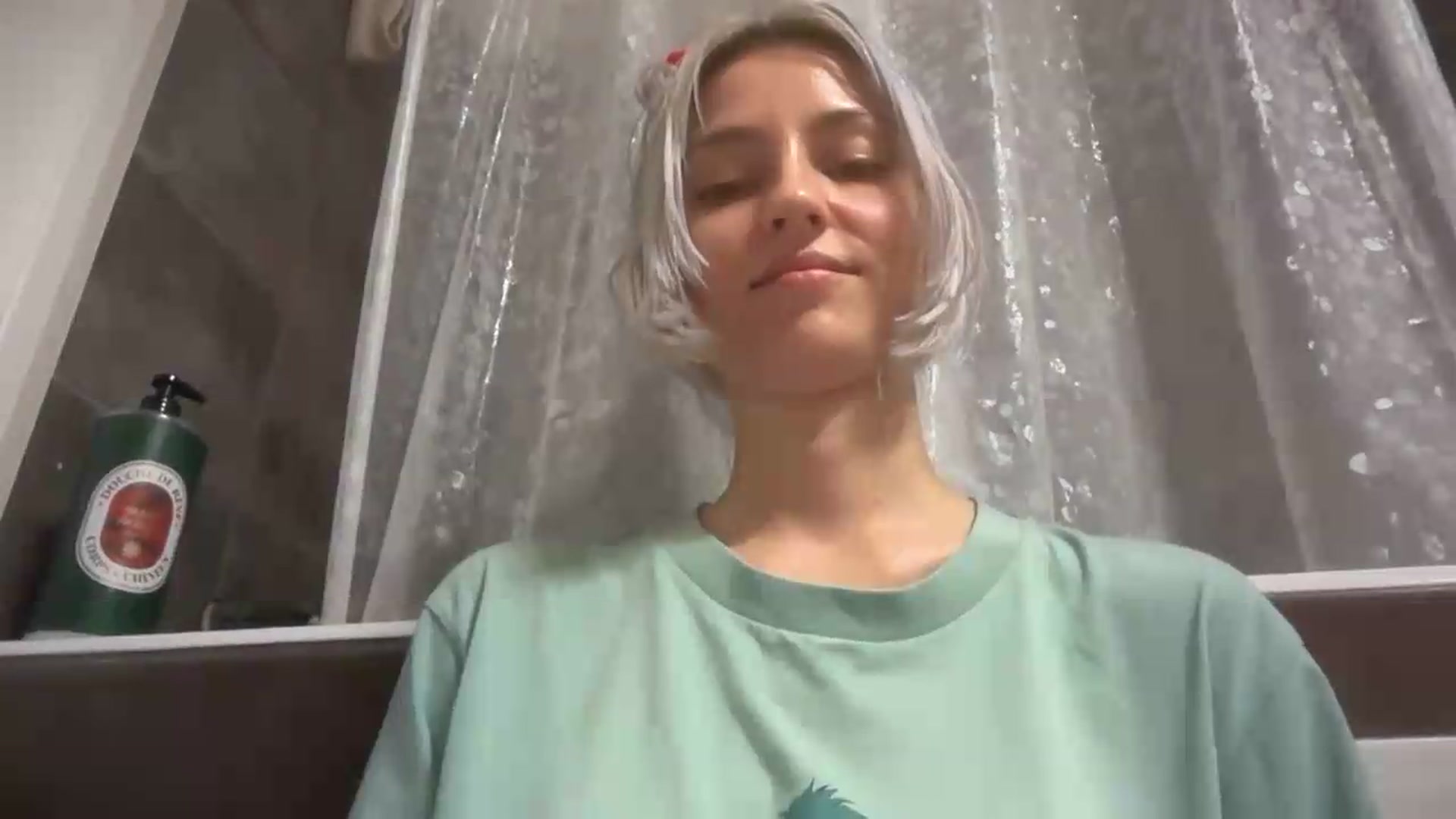 Gallery image thumbnail from LLuckyGirl's myfreecams stream on, 08/07/2026, 02:34 image 15 of 20