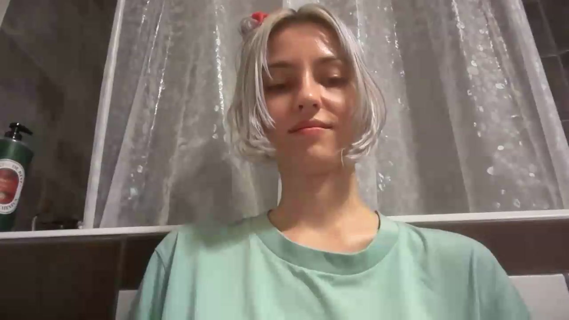 Gallery image thumbnail from LLuckyGirl's myfreecams stream on, 08/07/2026, 02:34 image 18 of 20