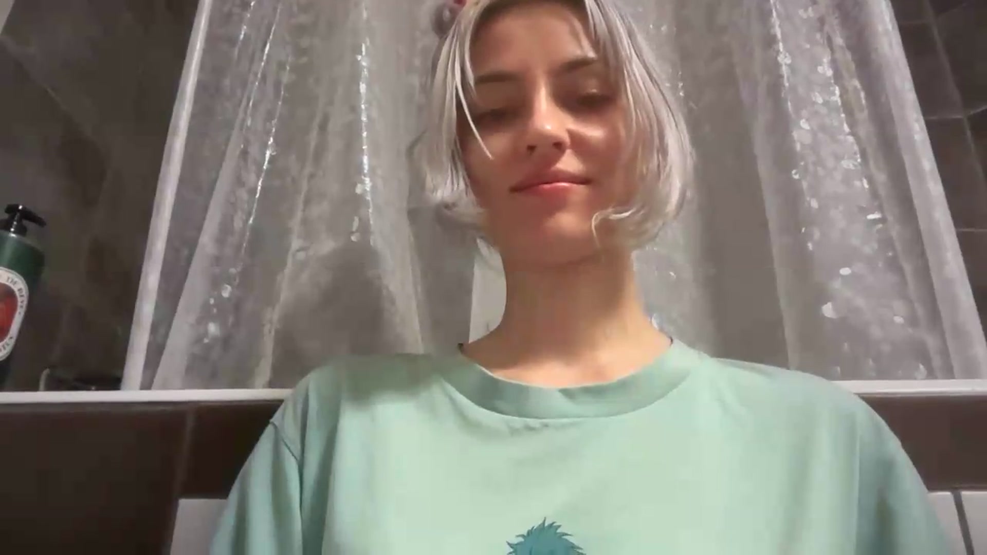 Gallery image thumbnail from LLuckyGirl's myfreecams stream on, 08/07/2026, 03:01 image 20 of 20