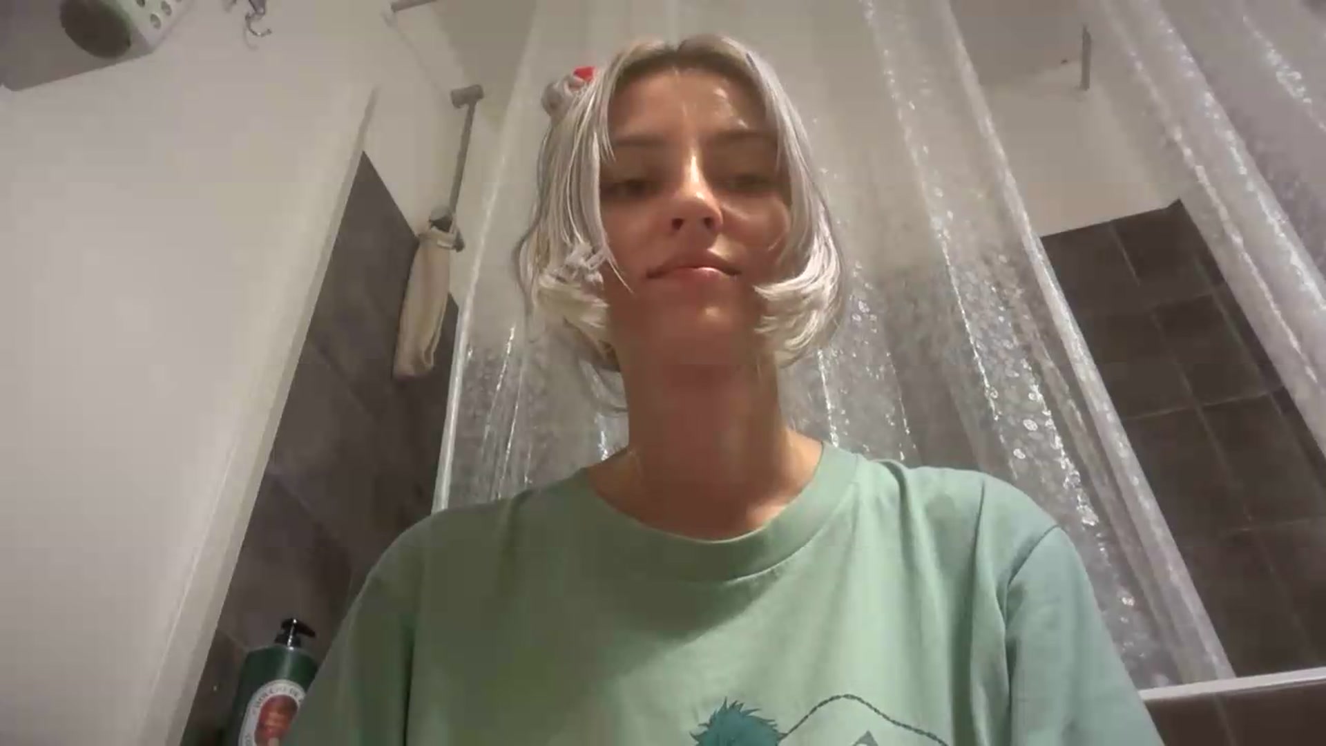 Gallery image thumbnail from LLuckyGirl's myfreecams stream on, 08/07/2026, 03:43 image 4 of 20