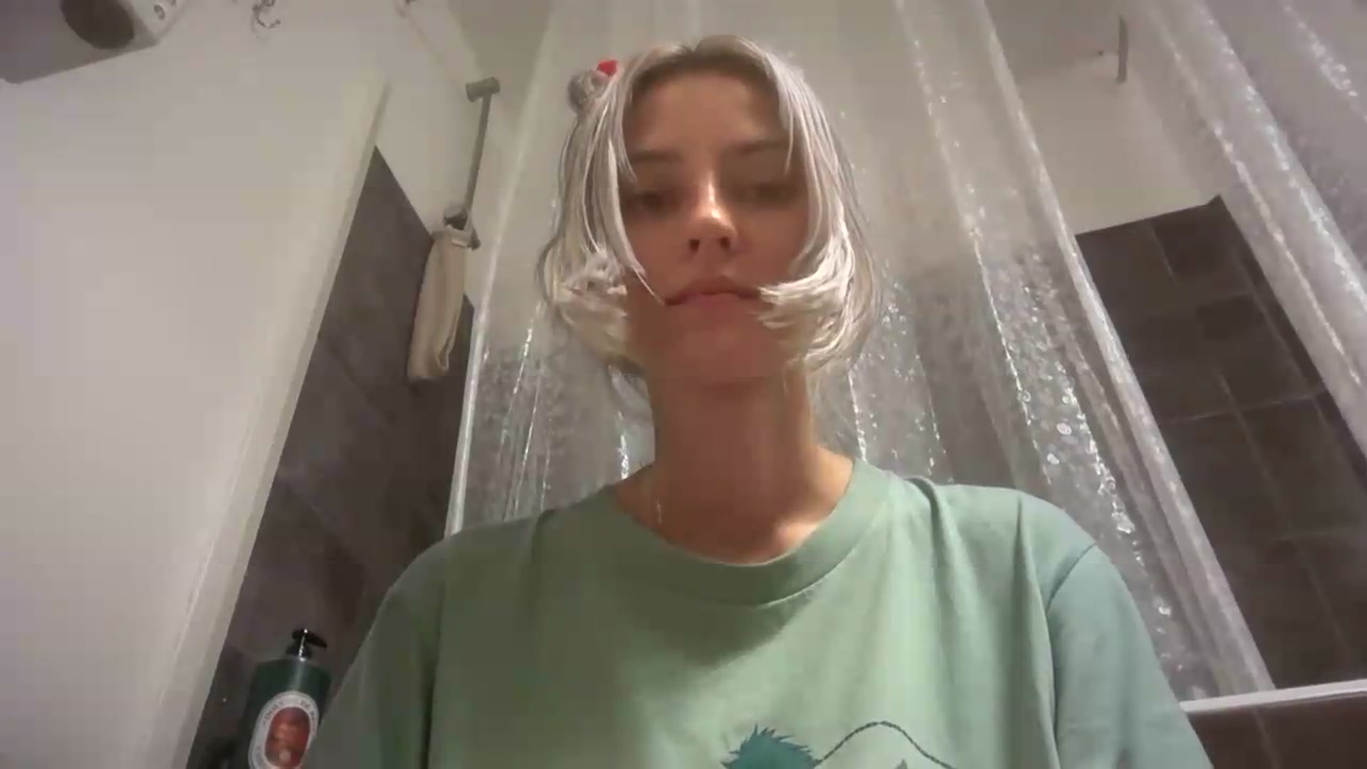 Gallery image thumbnail from LLuckyGirl's myfreecams stream on, 08/07/2026, 03:43 image 9 of 20