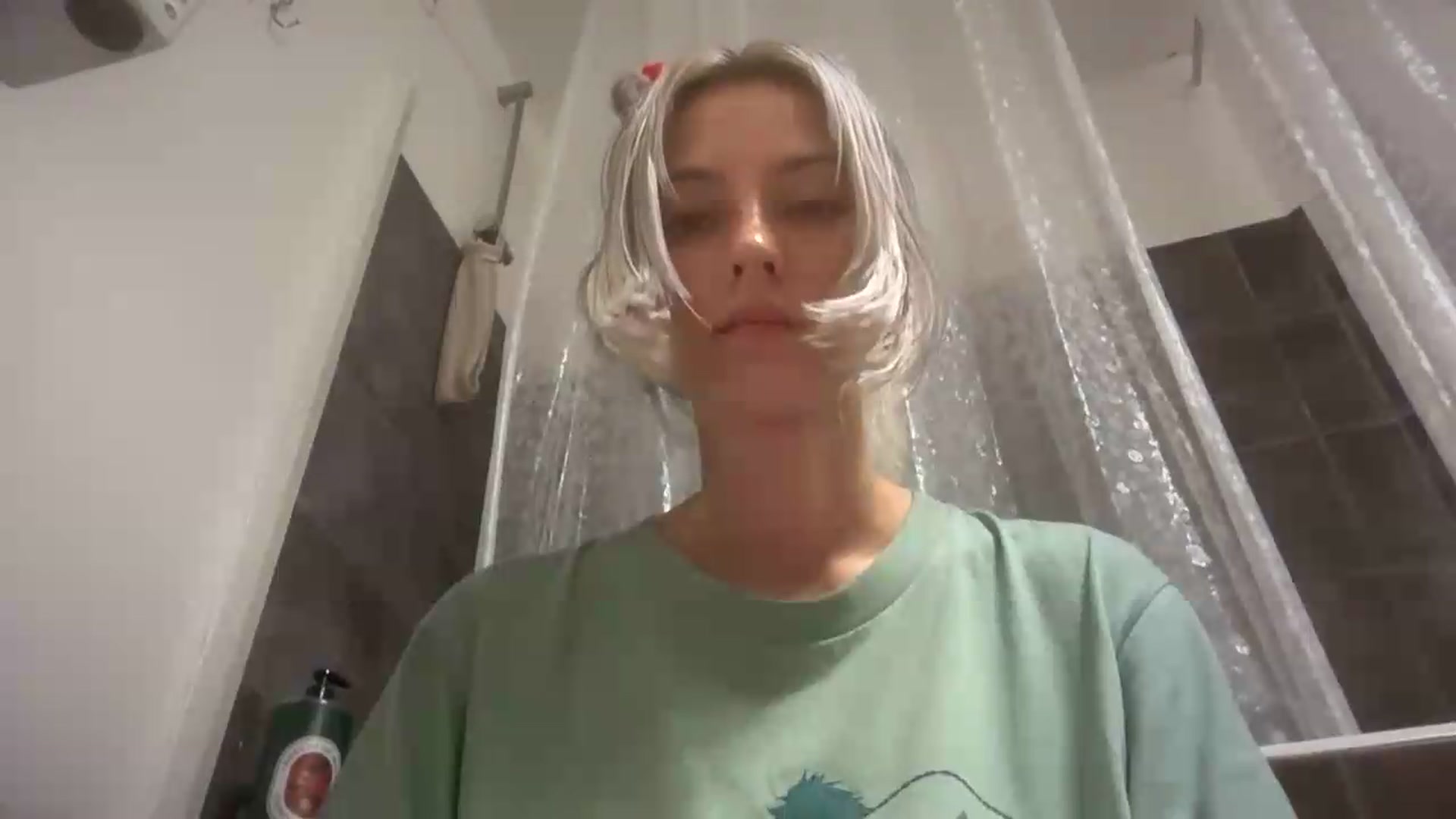 Gallery image thumbnail from LLuckyGirl's myfreecams stream on, 08/07/2026, 03:43 image 11 of 20