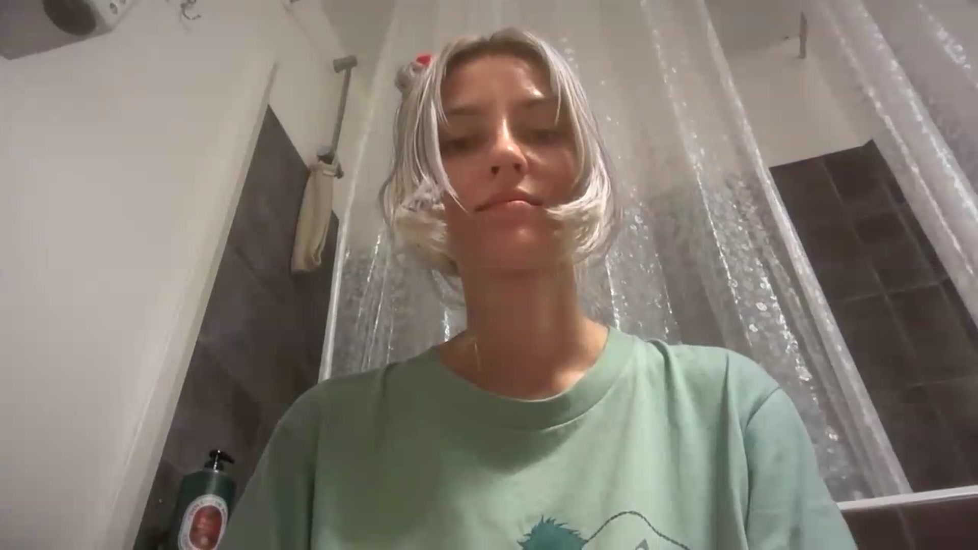 Gallery image thumbnail from LLuckyGirl's myfreecams stream on, 08/07/2026, 03:43 image 7 of 20