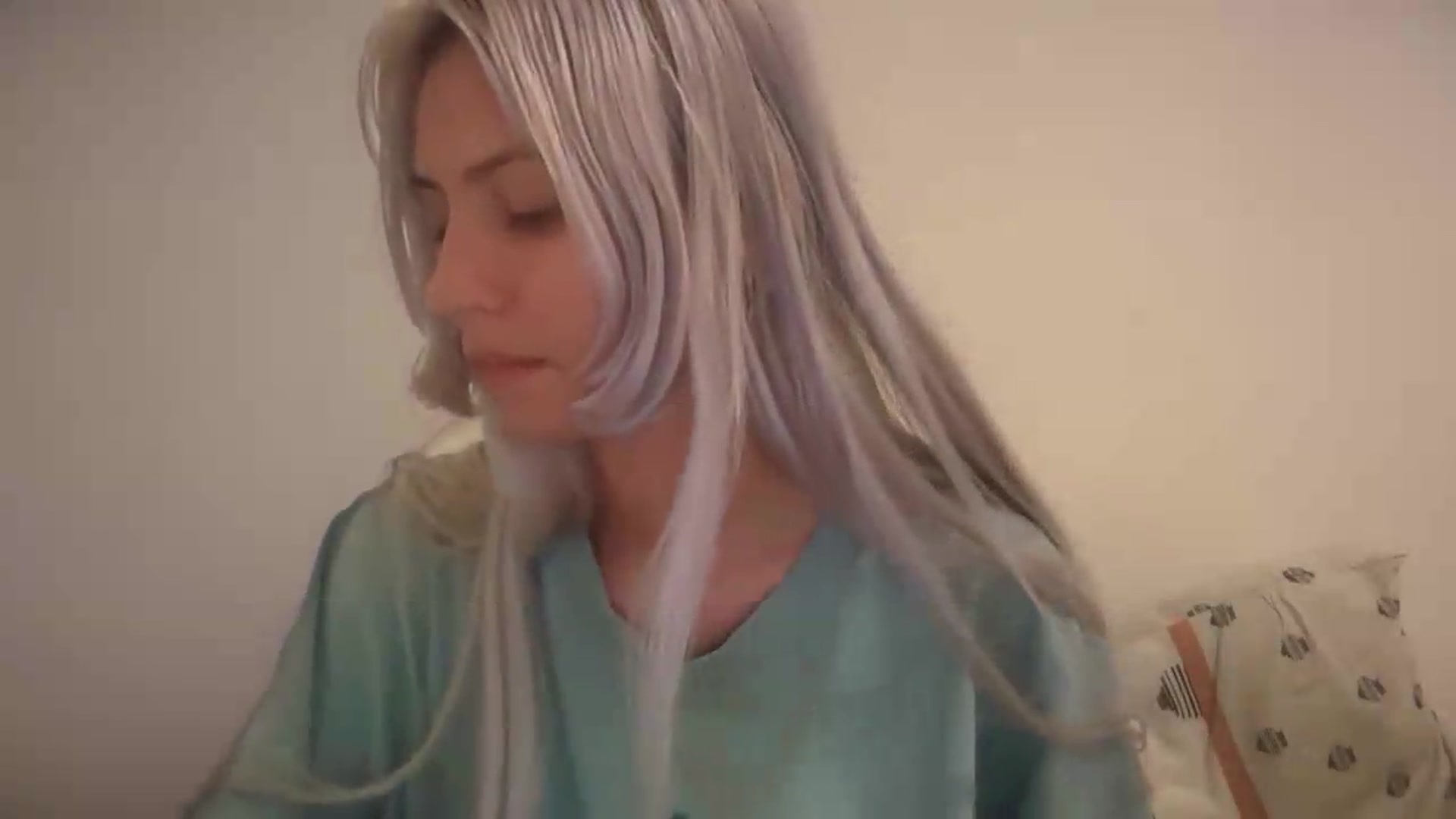Gallery image thumbnail from LLuckyGirl's myfreecams stream on, 08/08/2026, 06:17 image 3 of 20