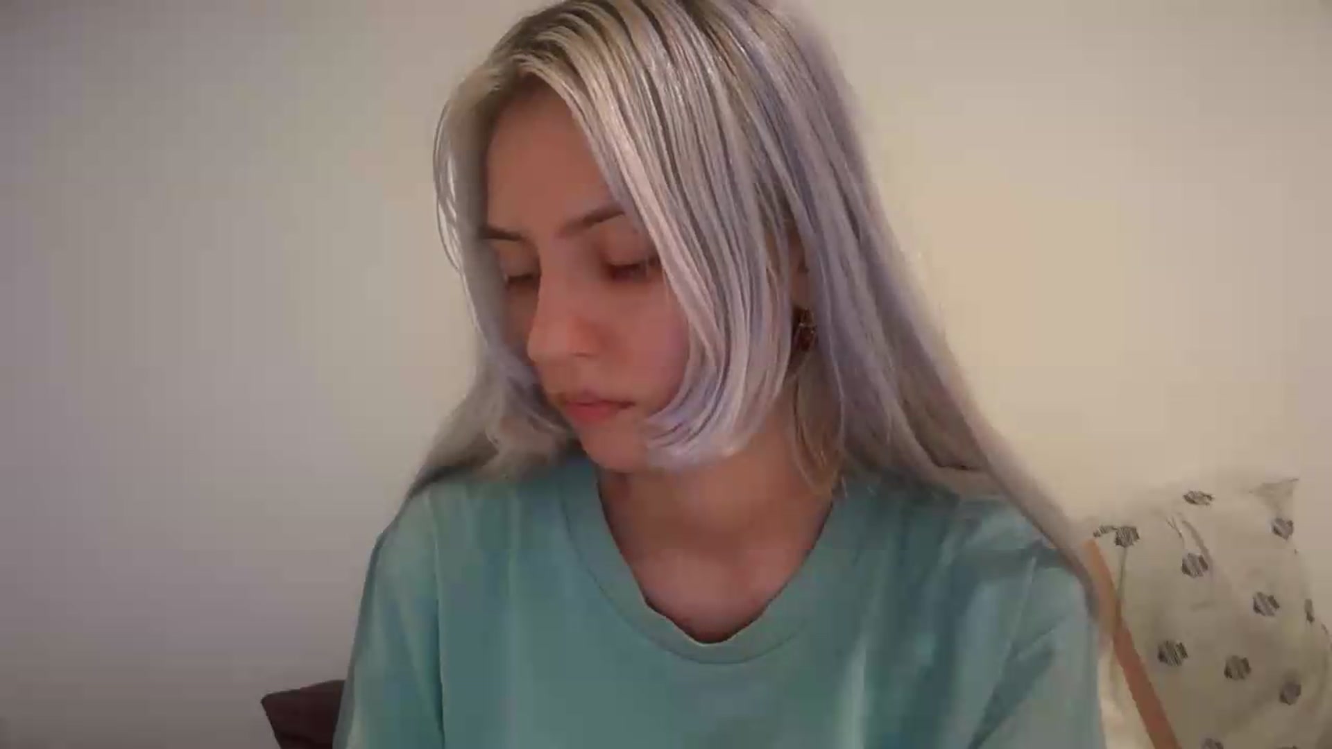 Gallery image thumbnail from LLuckyGirl's myfreecams stream on, 08/08/2026, 06:17 image 13 of 20