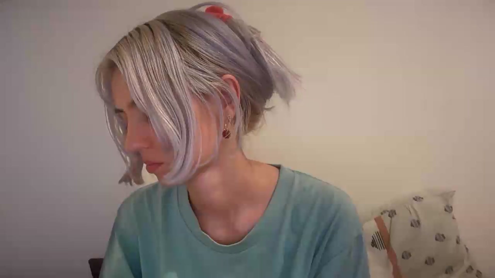 Gallery image thumbnail from LLuckyGirl's myfreecams stream on, 08/08/2026, 07:33 image 18 of 20