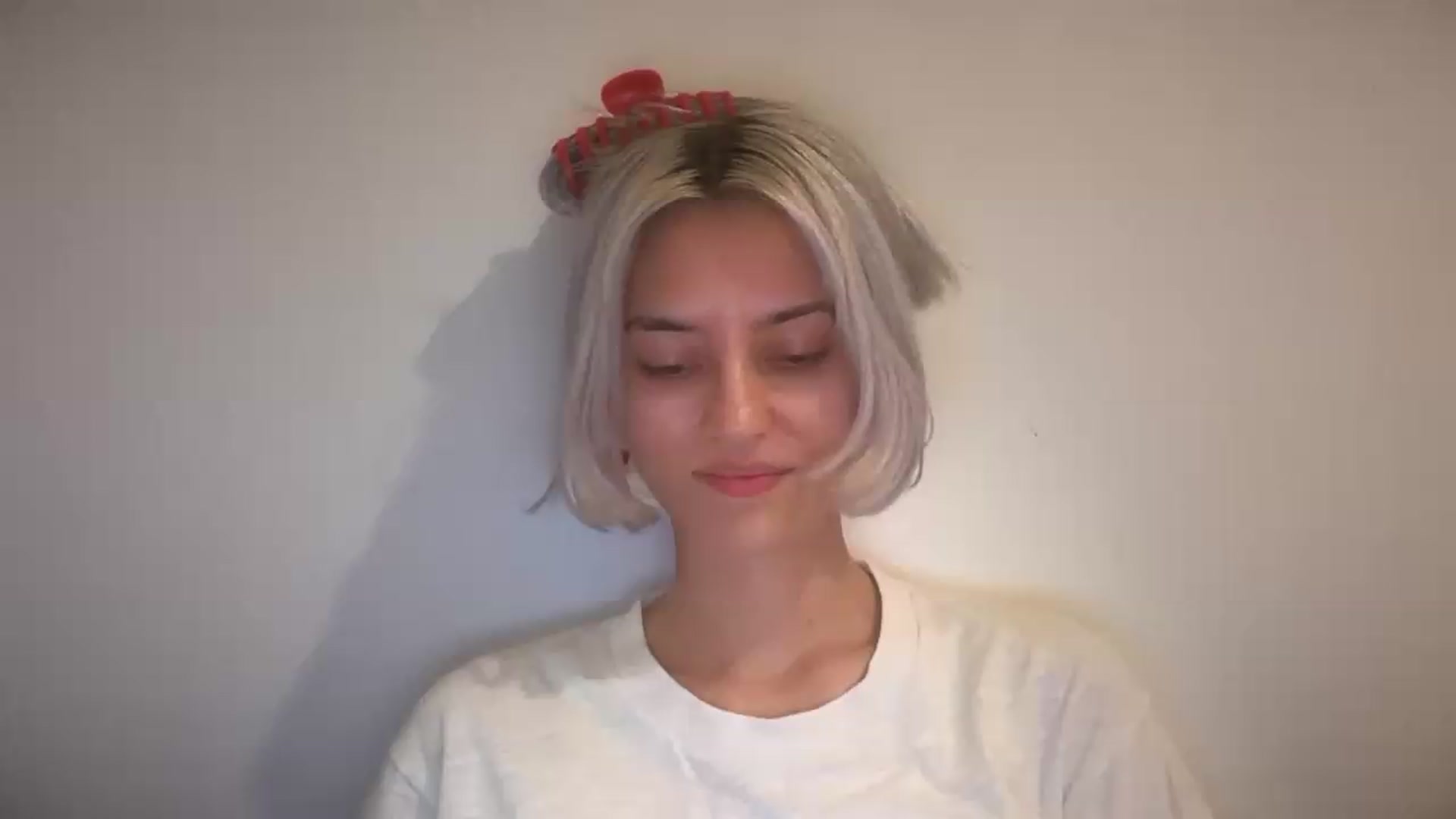 Gallery image thumbnail from LLuckyGirl's myfreecams stream on, 08/14/2026, 14:25 image 1 of 20