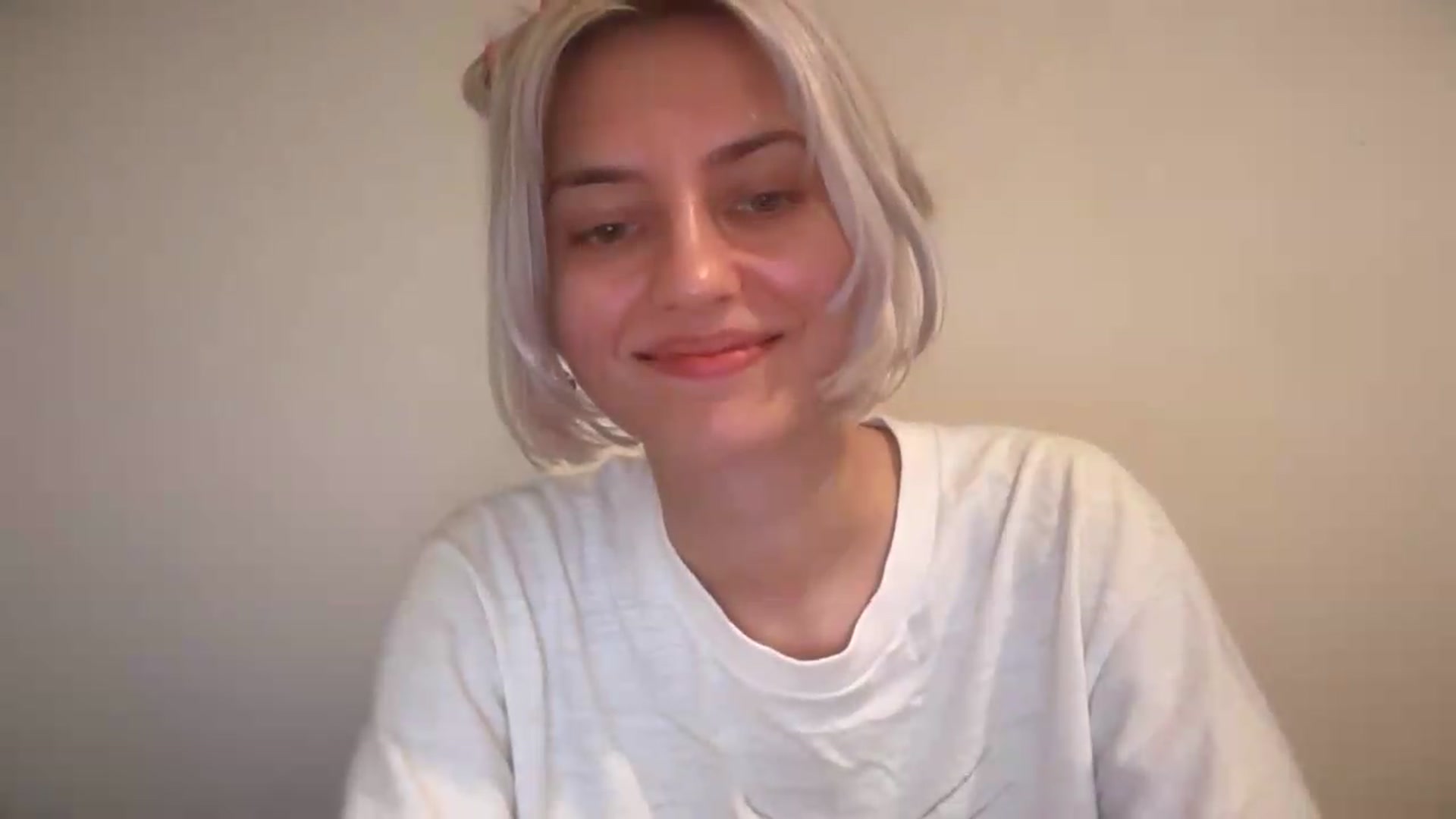 Gallery image thumbnail from LLuckyGirl's myfreecams stream on, 08/14/2026, 14:25 image 20 of 20