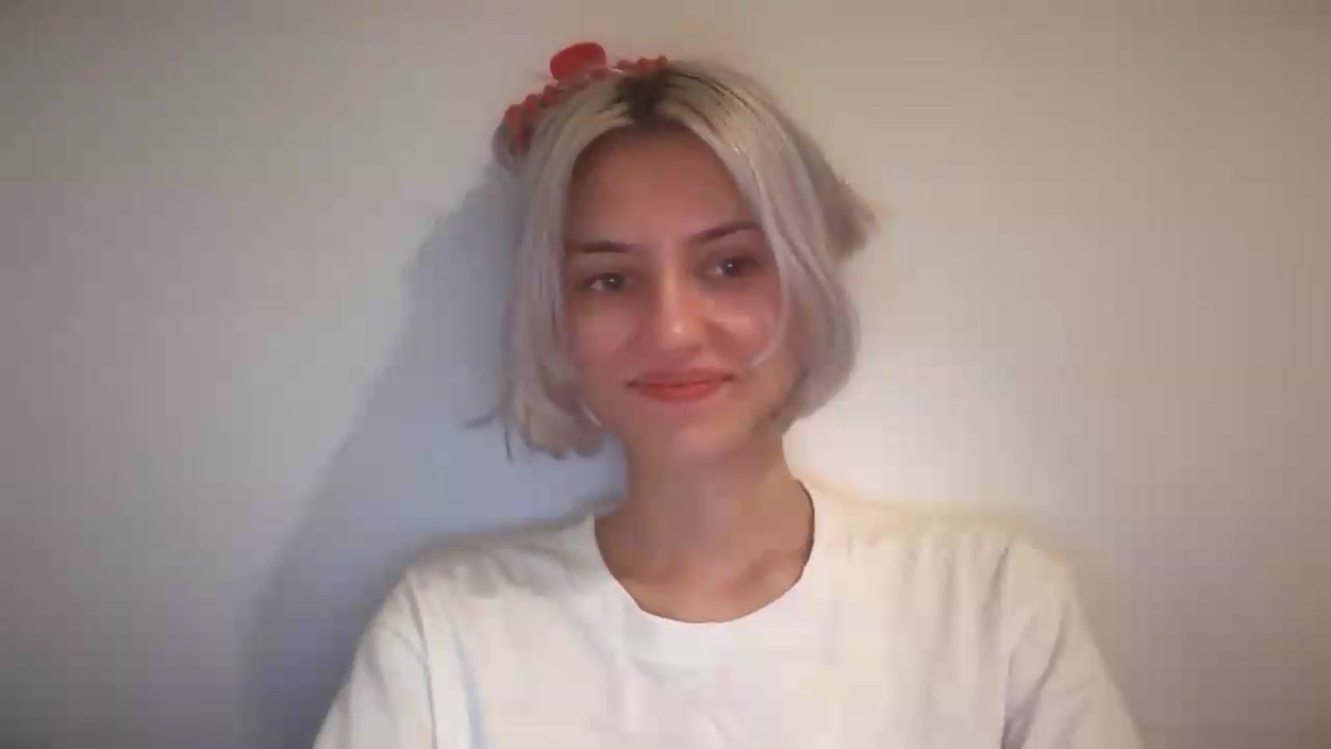 Gallery image thumbnail from LLuckyGirl's myfreecams stream on, 08/14/2026, 14:25 image 10 of 20