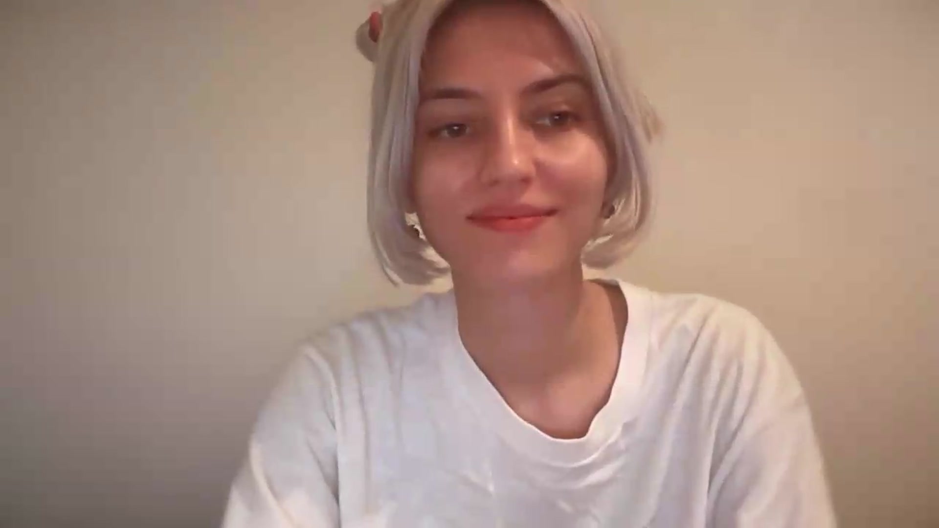 Gallery image thumbnail from LLuckyGirl's myfreecams stream on, 08/14/2026, 14:25 image 14 of 20