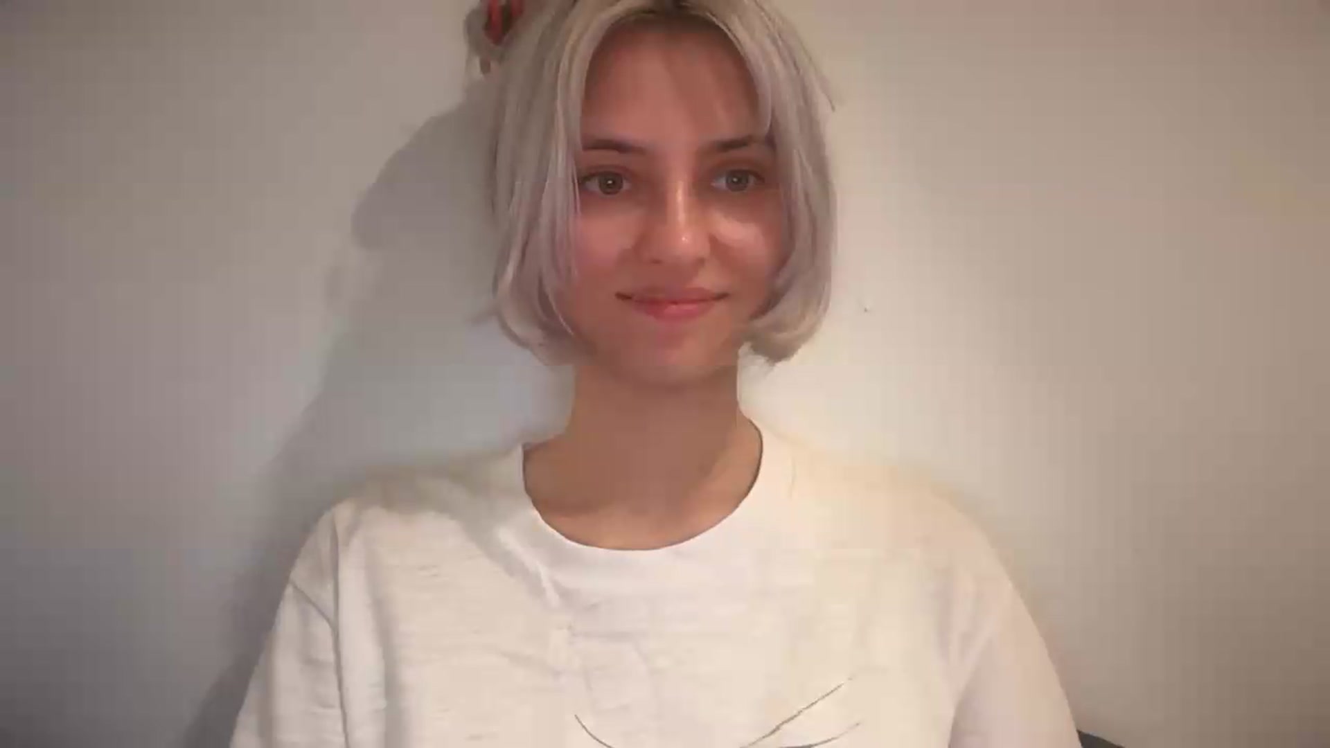 Gallery image thumbnail from LLuckyGirl's myfreecams stream on, 08/14/2026, 16:16 image 13 of 20