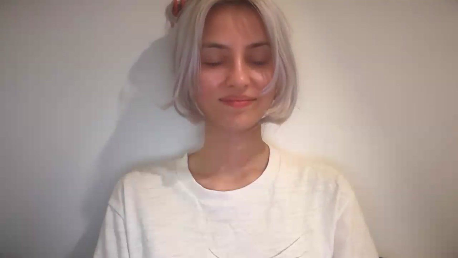 Gallery image thumbnail from LLuckyGirl's myfreecams stream on, 08/14/2026, 16:16 image 10 of 20