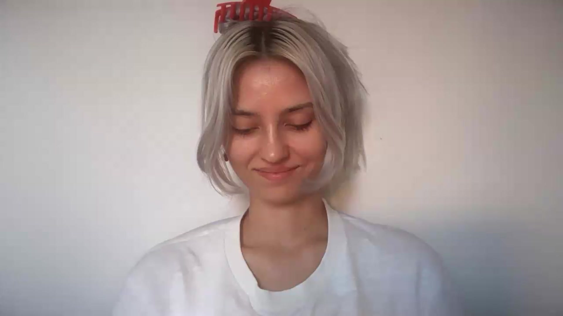 Gallery image thumbnail from LLuckyGirl's myfreecams stream on, 08/15/2026, 06:59 image 17 of 20