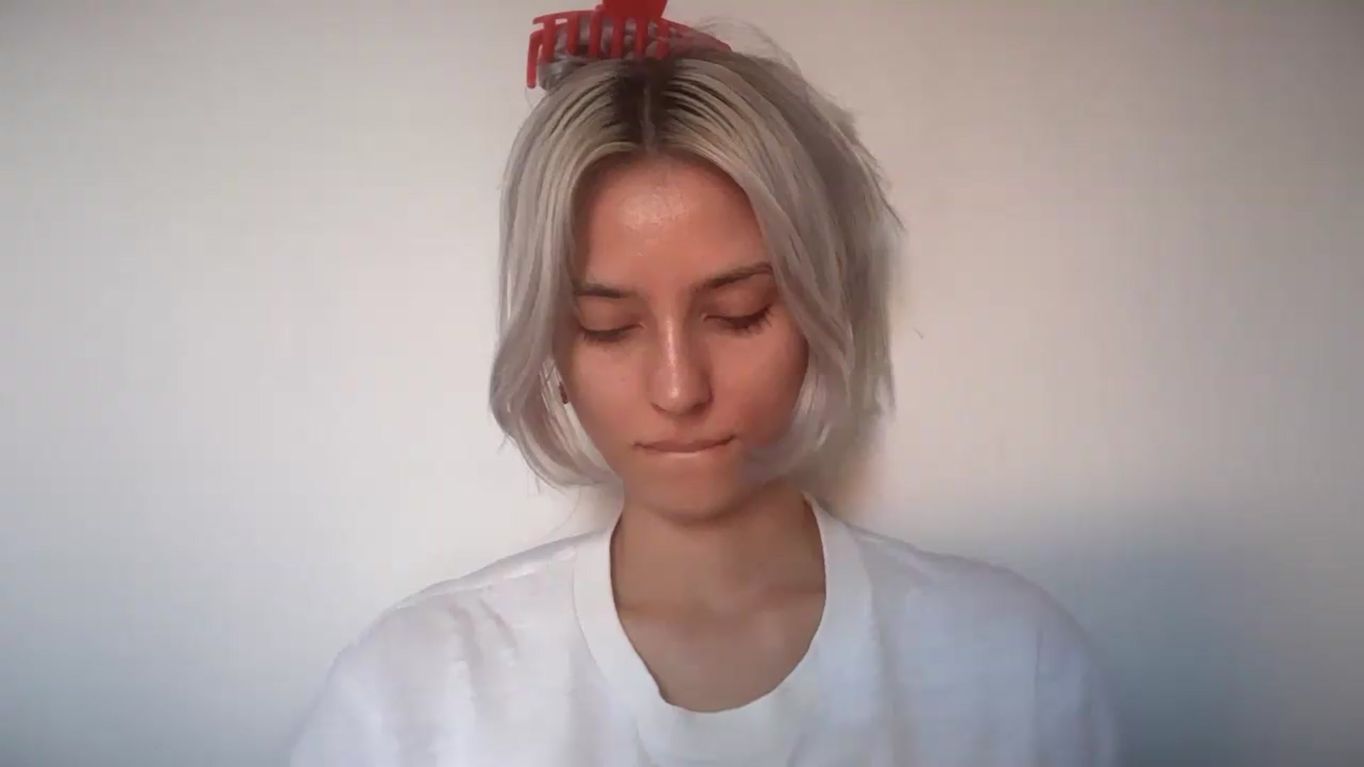 Gallery image thumbnail from LLuckyGirl's myfreecams stream on, 08/15/2026, 06:59 image 18 of 20
