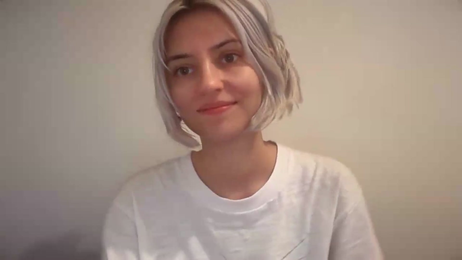 Gallery image thumbnail from LLuckyGirl's myfreecams stream on, 08/23/2026, 14:05 image 7 of 20