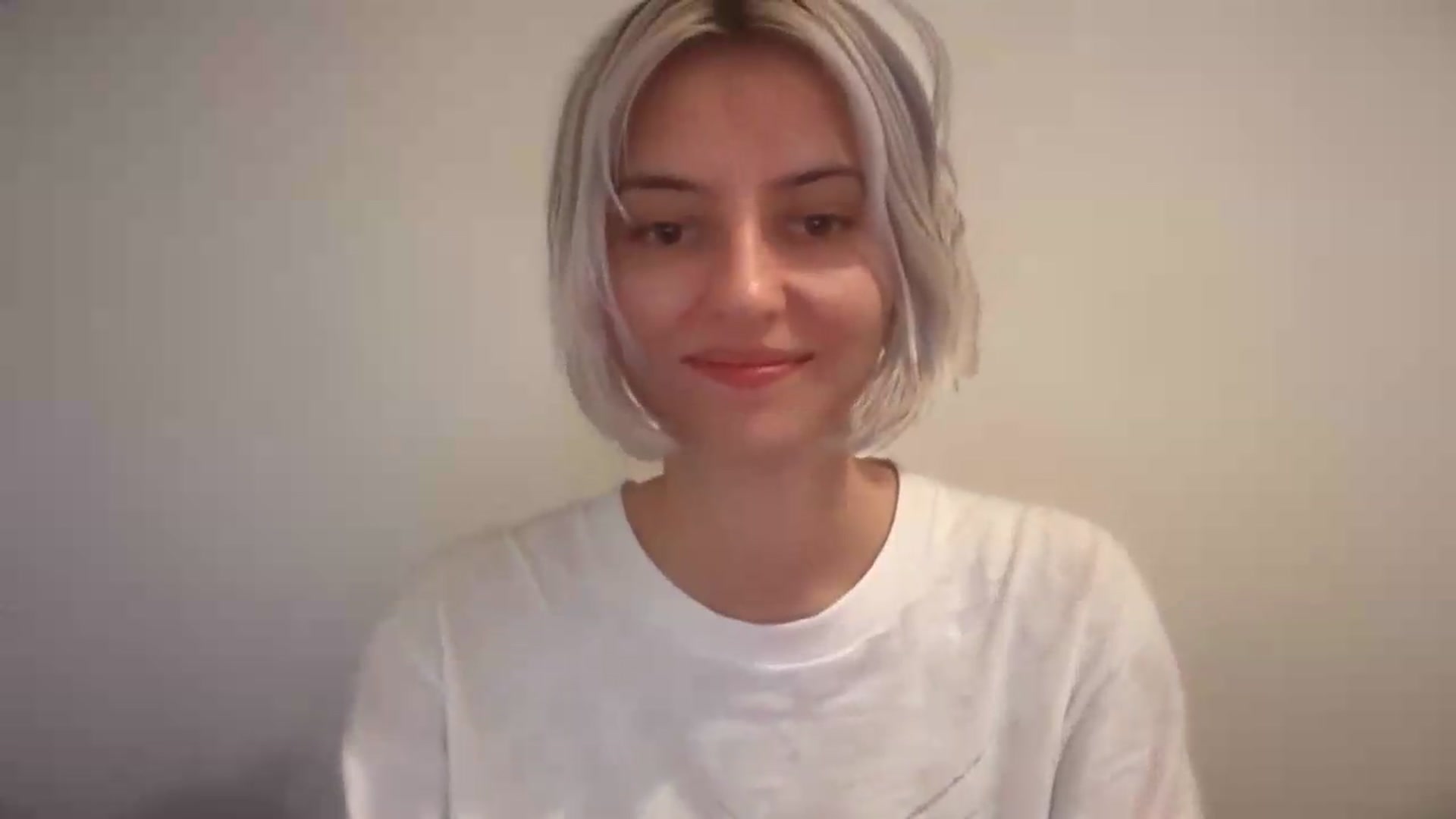 Gallery image thumbnail from LLuckyGirl's myfreecams stream on, 08/23/2026, 14:05 image 9 of 20
