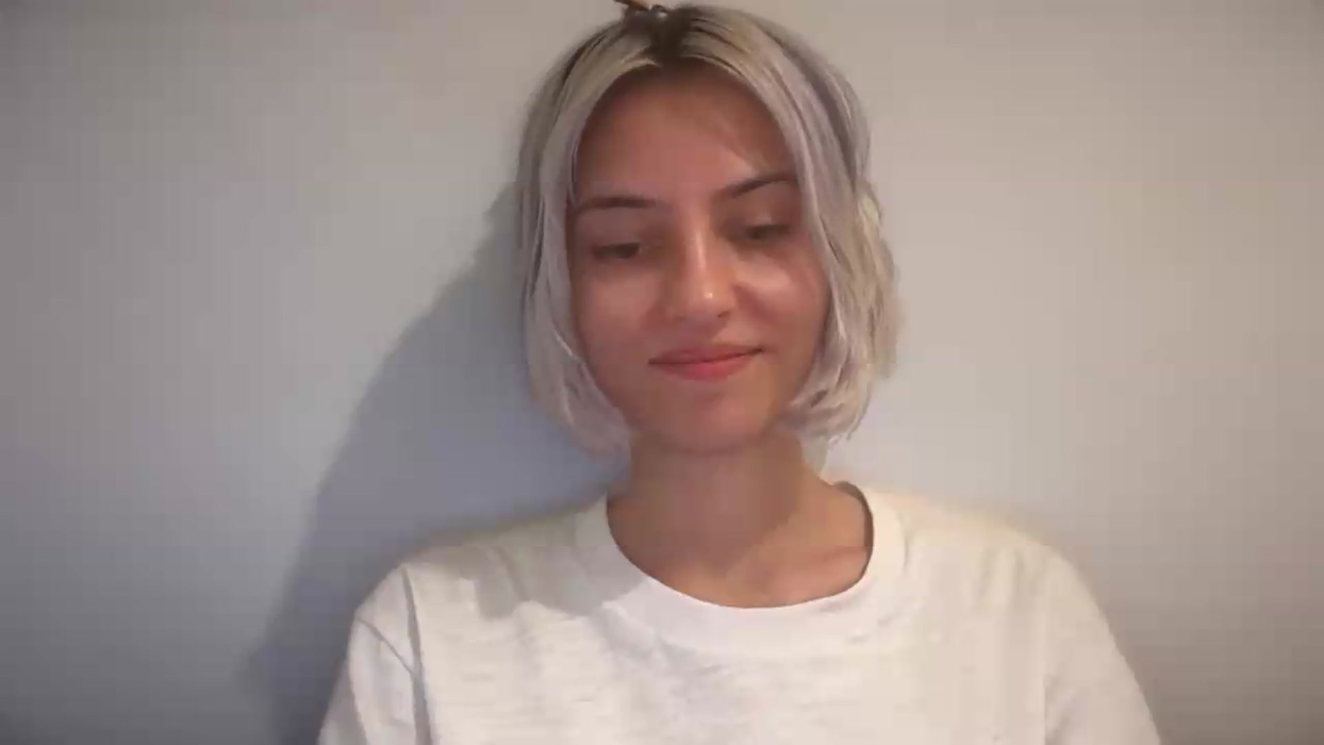 Gallery image thumbnail from LLuckyGirl's myfreecams stream on, 08/23/2026, 14:26 image 17 of 20