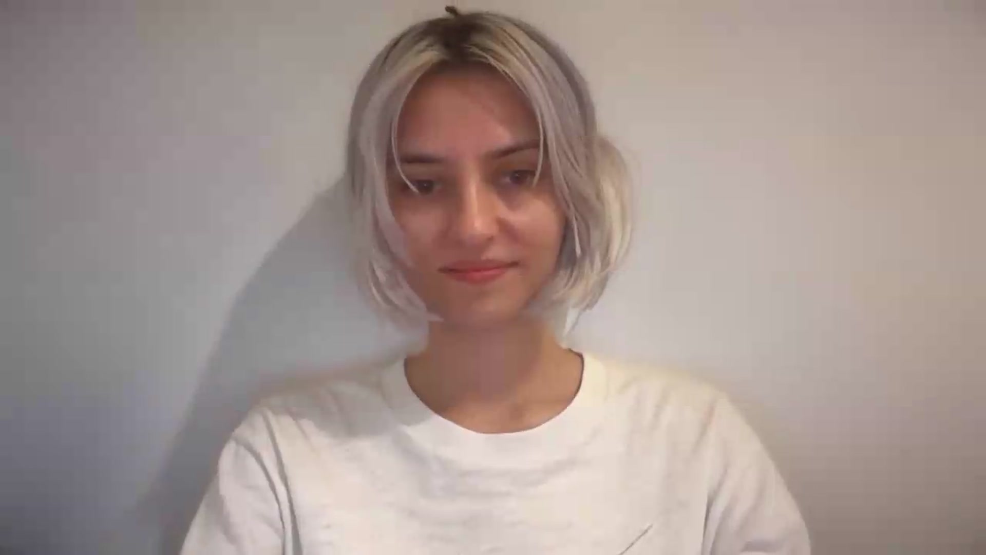Gallery image thumbnail from LLuckyGirl's myfreecams stream on, 08/23/2026, 15:15 image 16 of 20