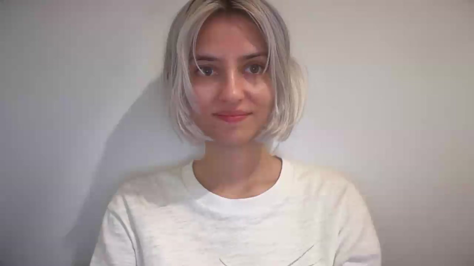 Gallery image thumbnail from LLuckyGirl's myfreecams stream on, 08/23/2026, 15:15 image 17 of 20