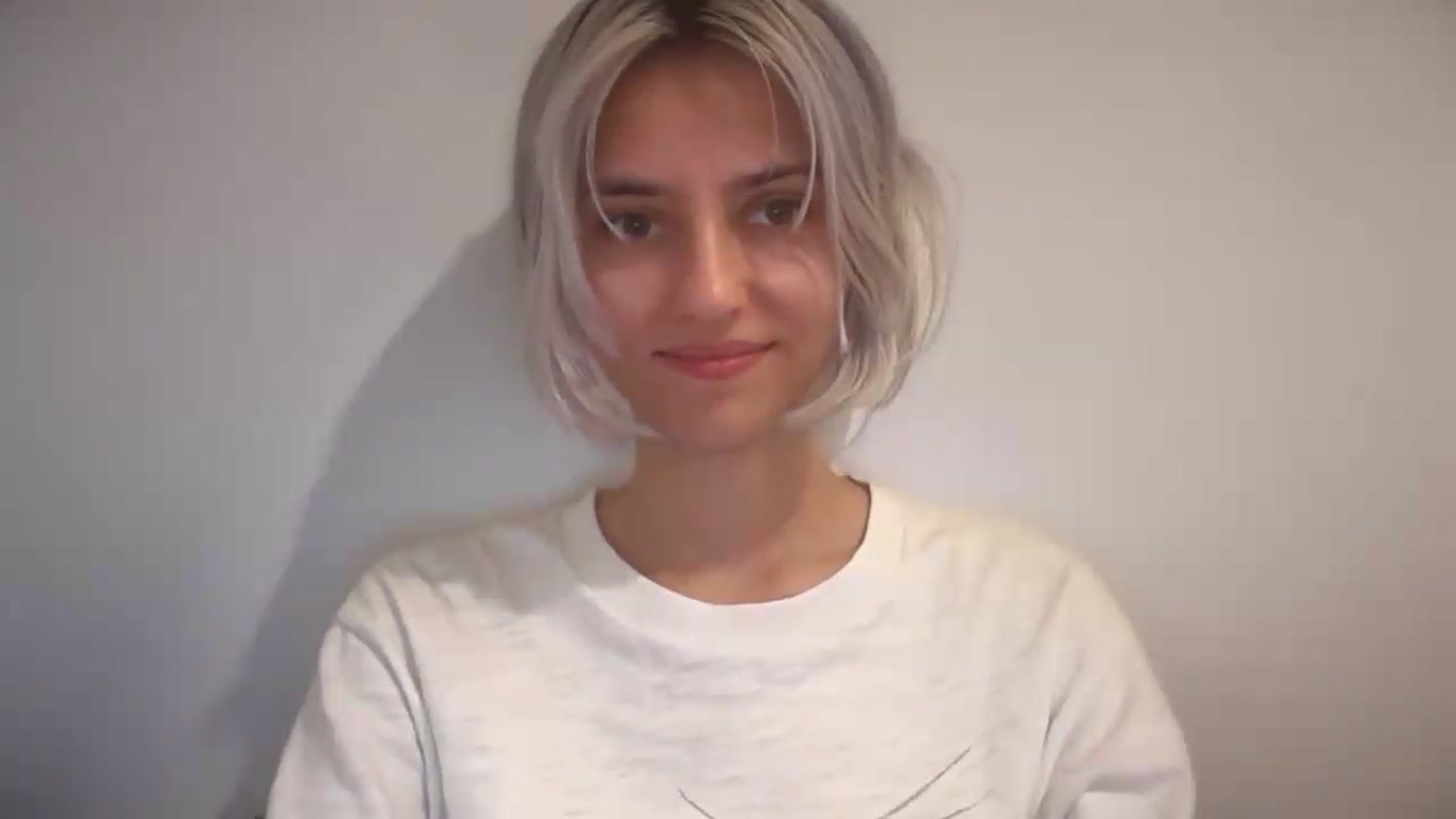 Gallery image thumbnail from LLuckyGirl's myfreecams stream on, 08/23/2026, 15:15 image 15 of 20