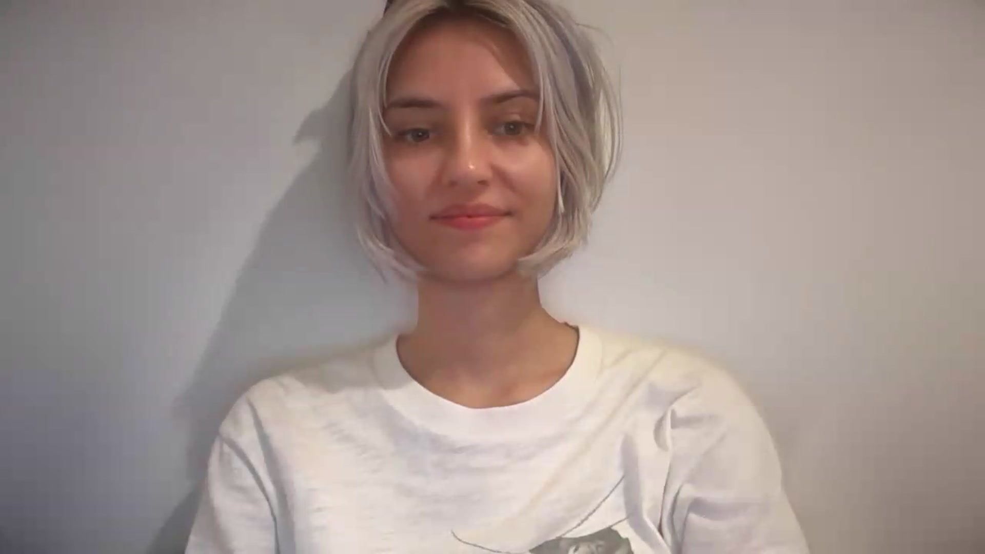 Gallery image thumbnail from LLuckyGirl's myfreecams stream on, 08/23/2026, 15:15 image 7 of 20