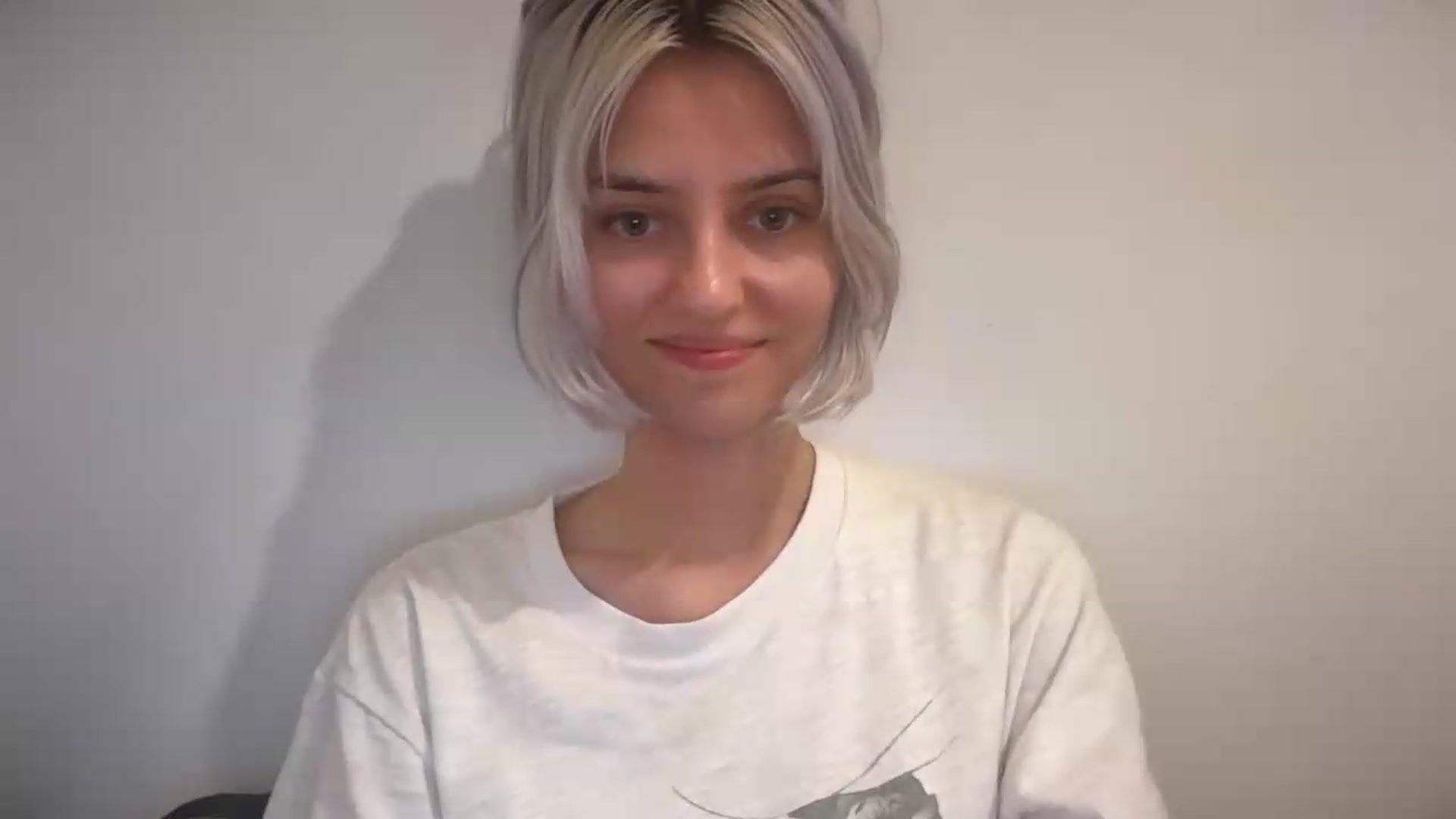 Gallery image thumbnail from LLuckyGirl's myfreecams stream on, 08/23/2026, 16:42 image 11 of 20