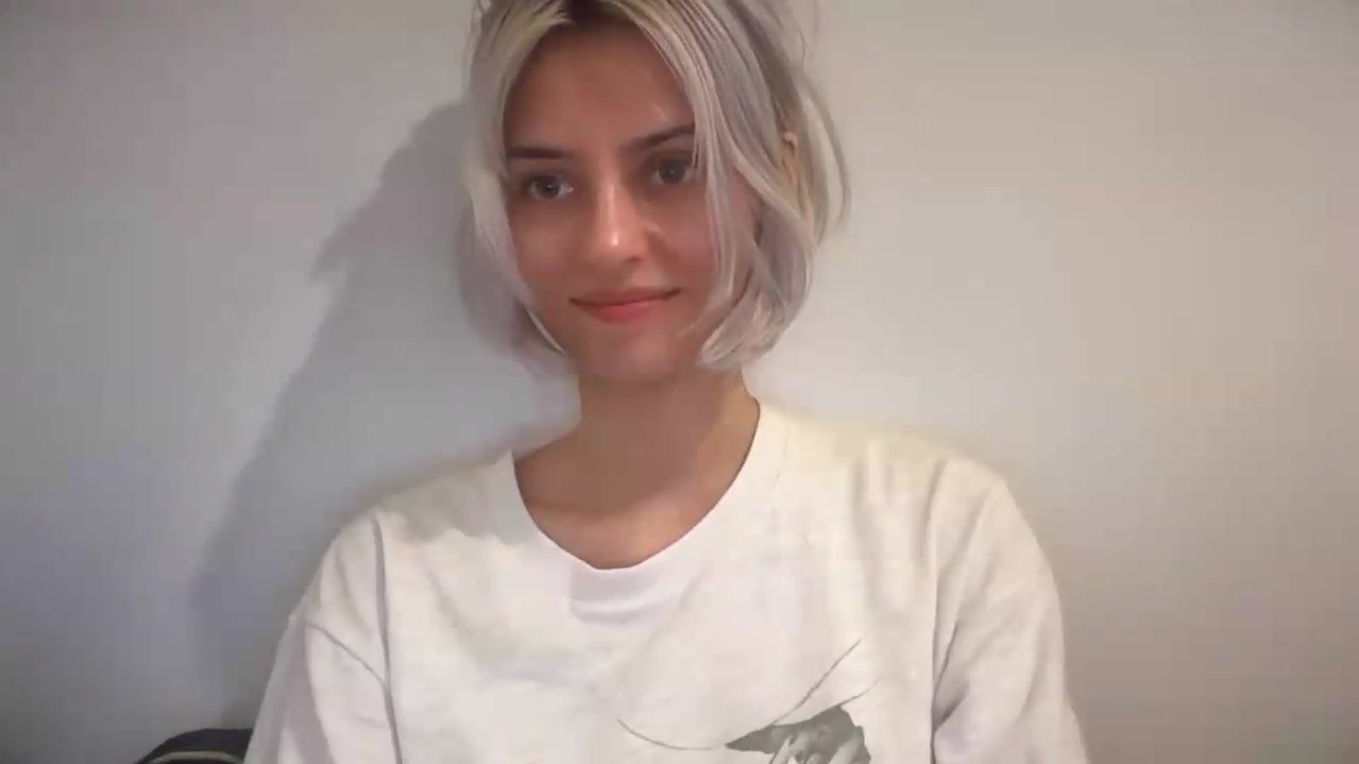 Gallery image thumbnail from LLuckyGirl's myfreecams stream on, 08/23/2026, 16:42 image 6 of 20