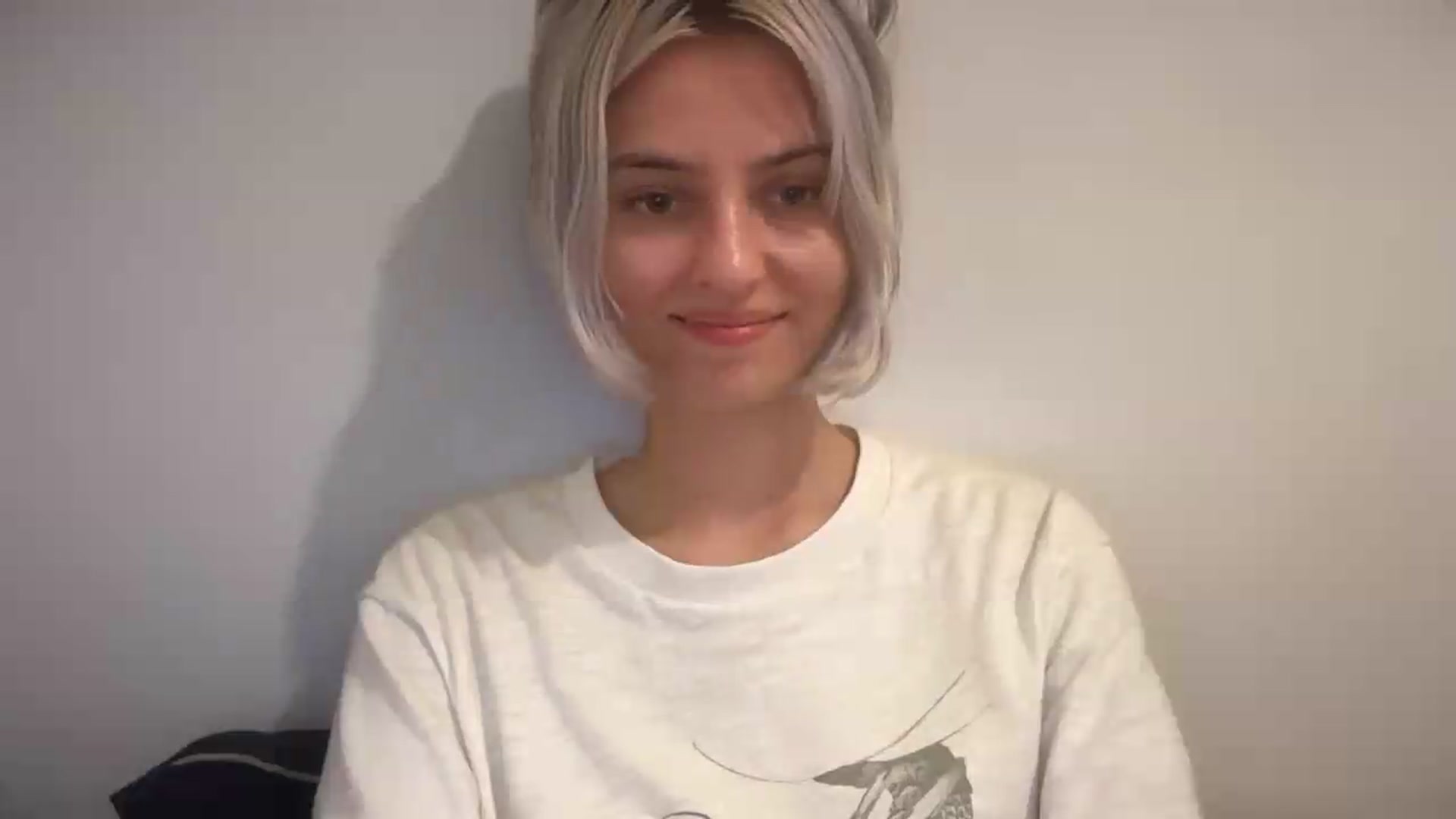 Gallery image thumbnail from LLuckyGirl's myfreecams stream on, 08/23/2026, 17:05 image 5 of 20