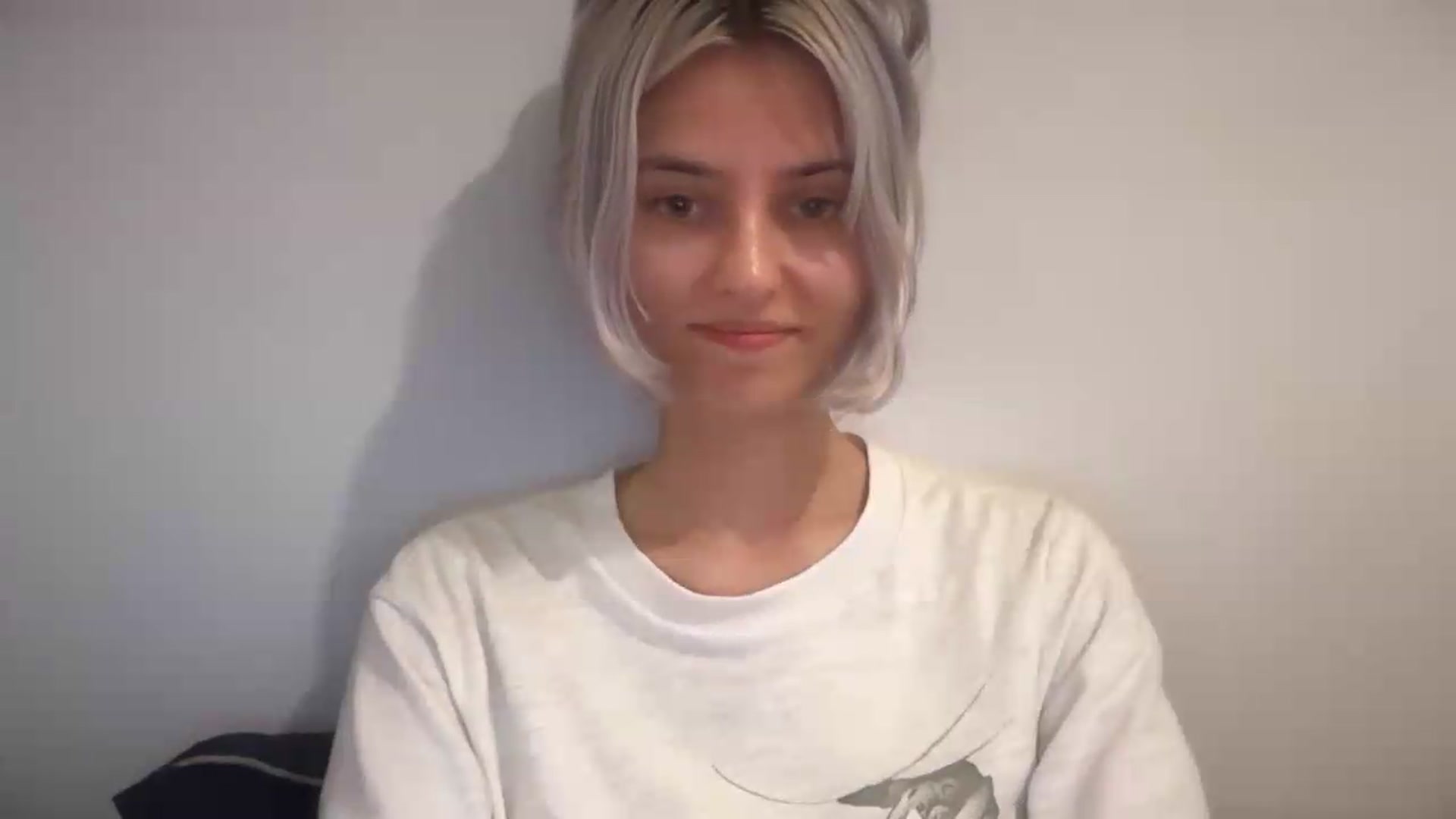 Gallery image thumbnail from LLuckyGirl's myfreecams stream on, 08/23/2026, 17:05 image 11 of 20